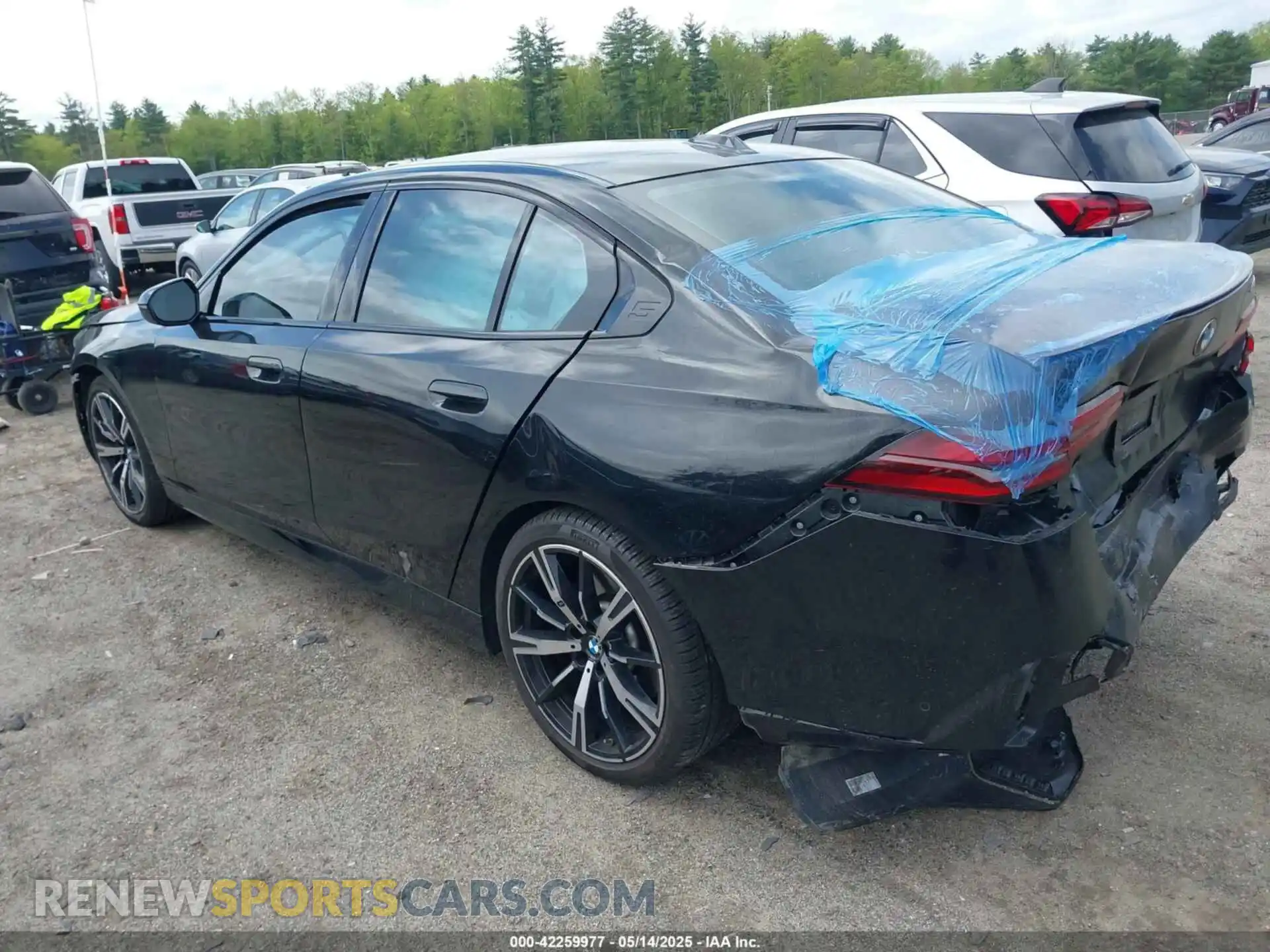 3 Photograph of a damaged car WBA53FJ09RCR24363 BMW 530 2024