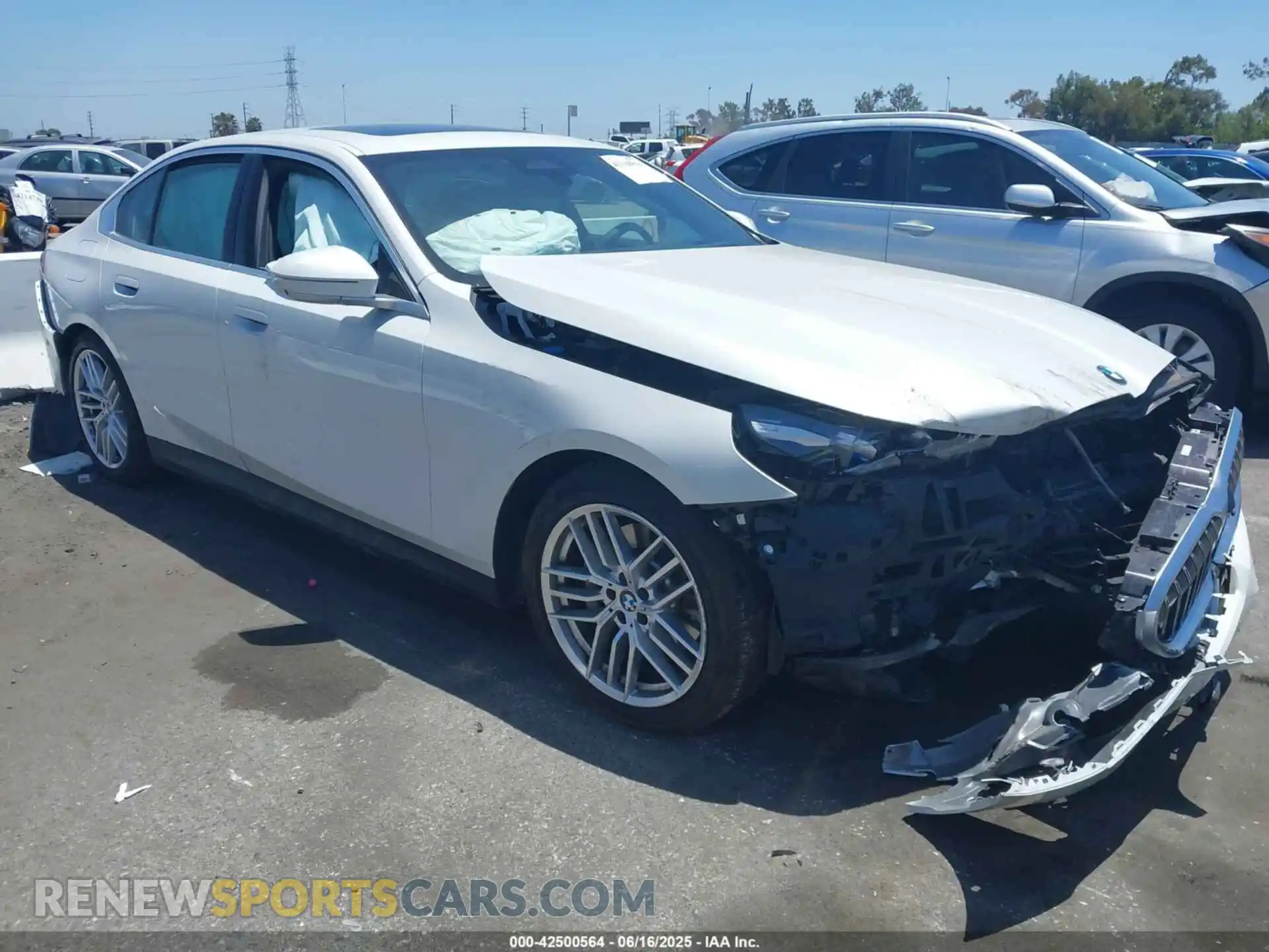 1 fotografías del automóvil dañado WBA53FJ0XSCU65589 BMW 530 2025