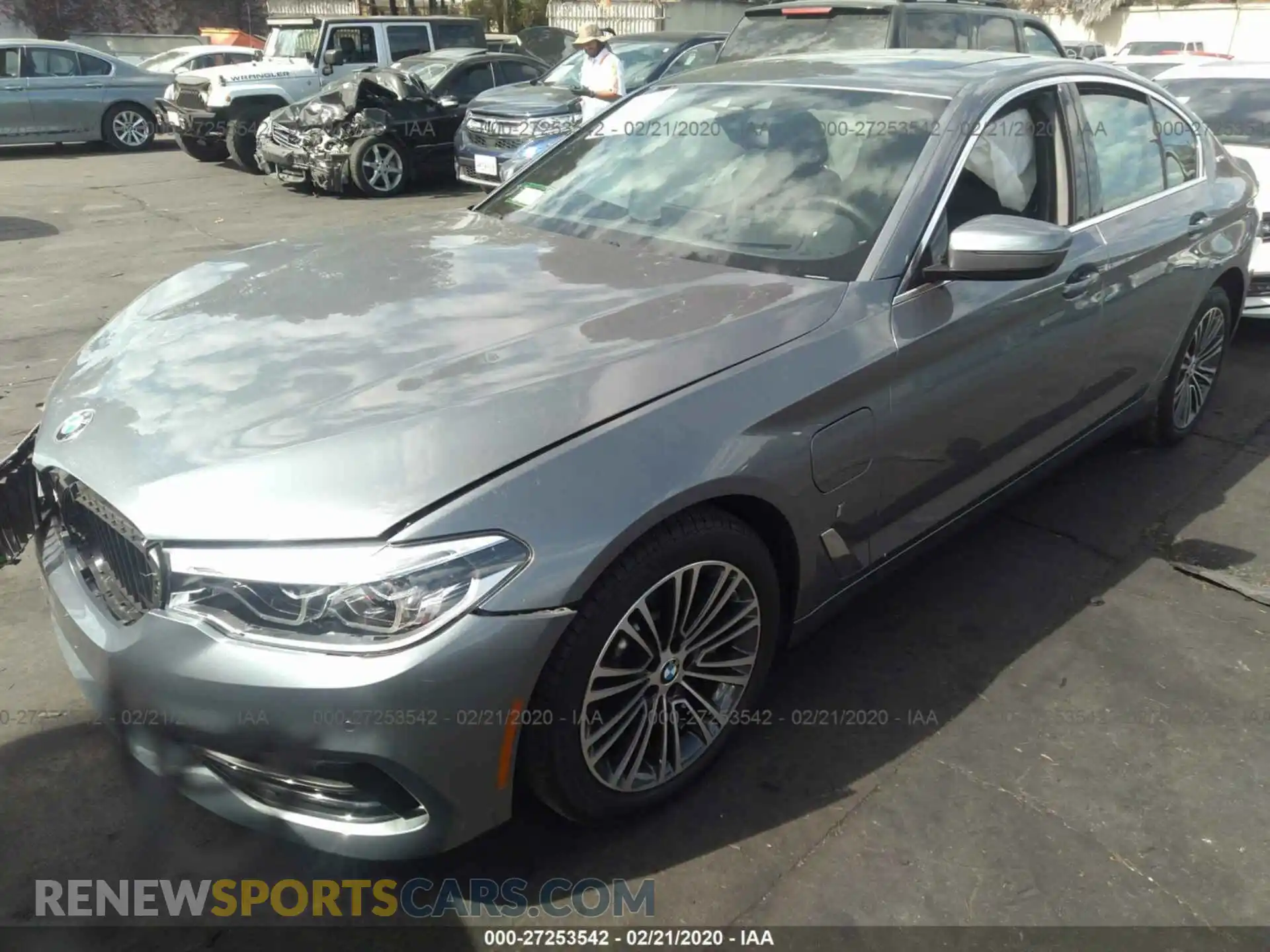 2 Photograph of a damaged car WBAJA9C51KB398742 BMW 530E 2019