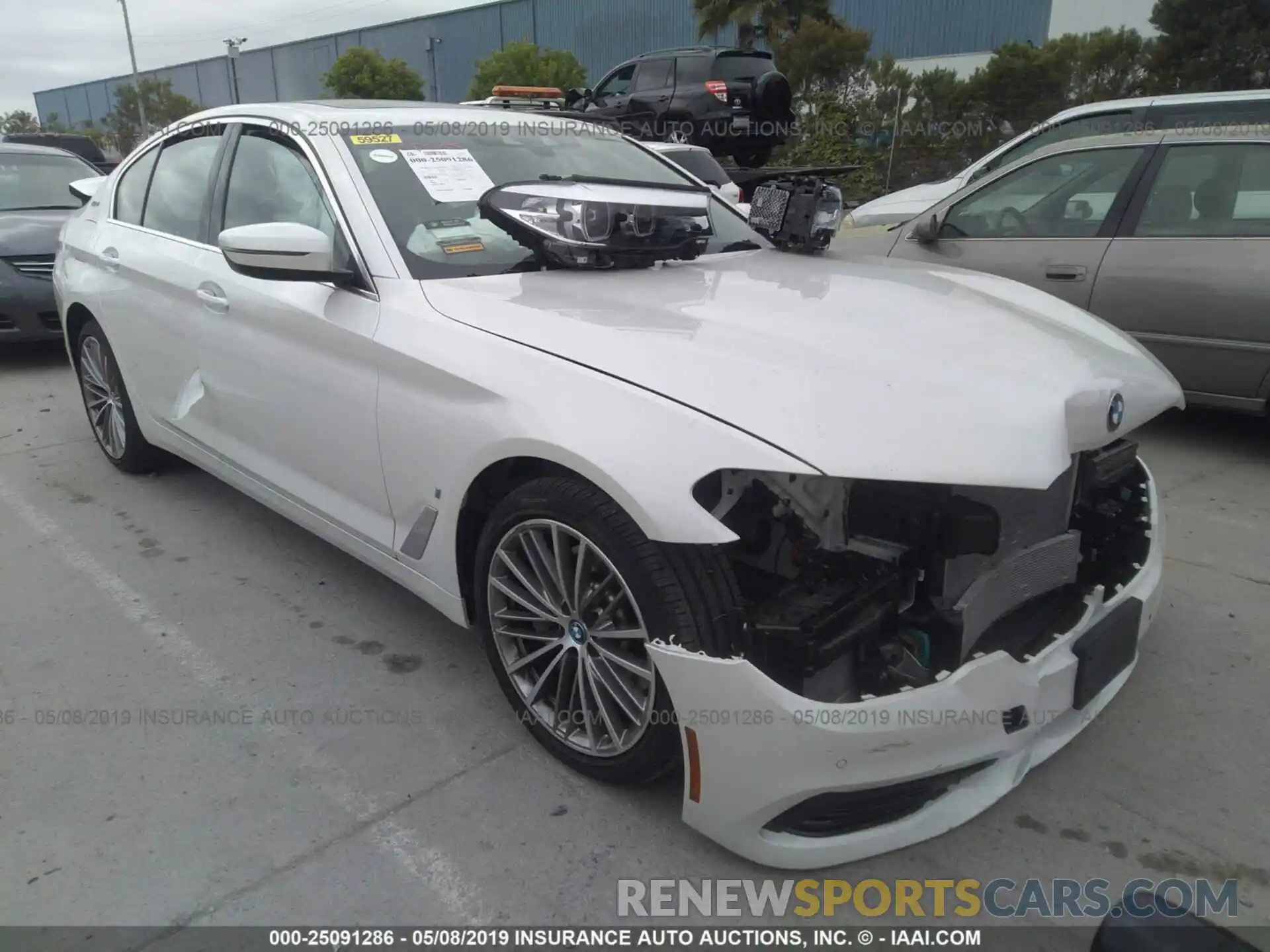 1 Photograph of a damaged car WBAJA9C53KB253699 BMW 530E 2019