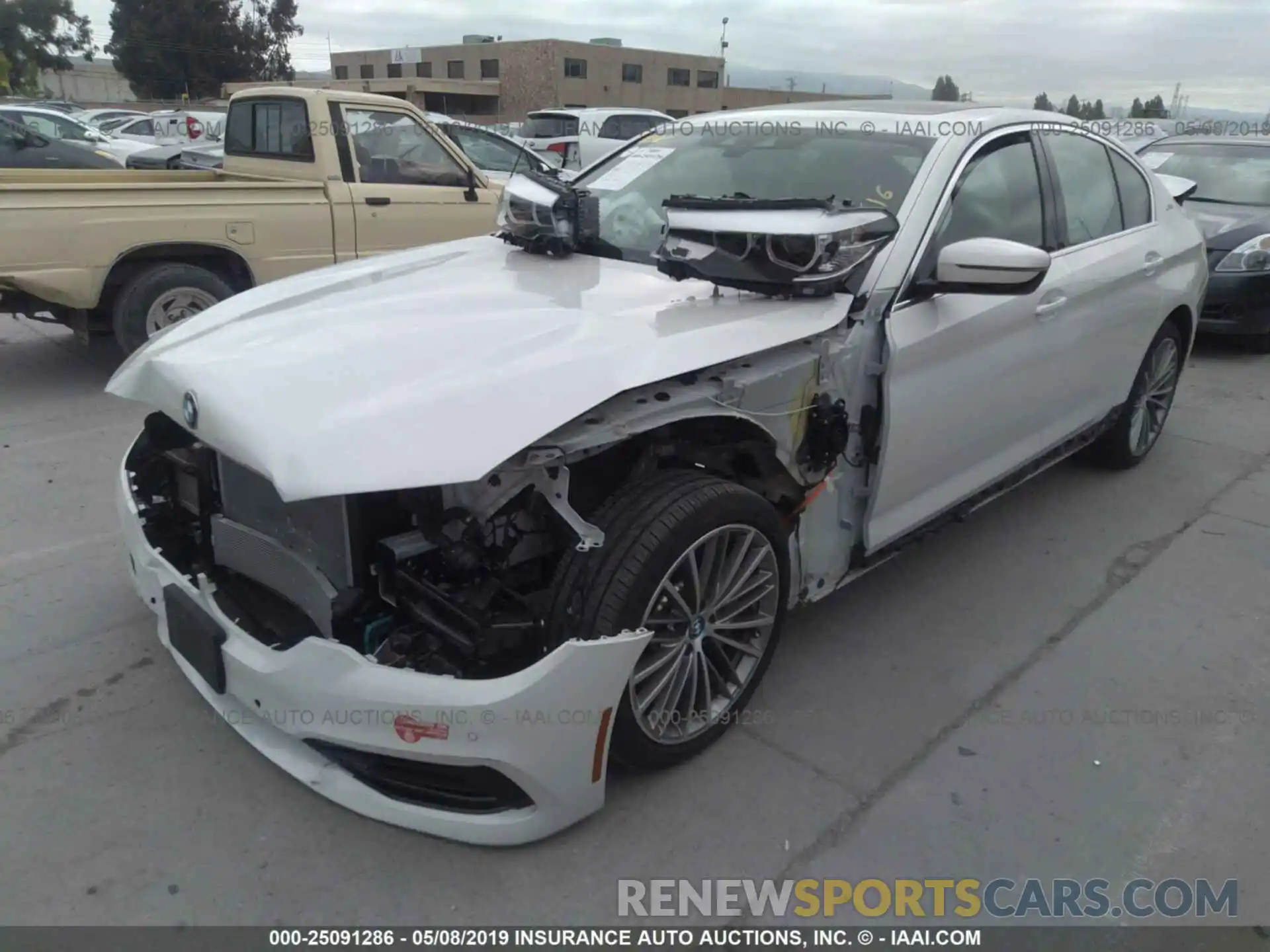 2 Photograph of a damaged car WBAJA9C53KB253699 BMW 530E 2019