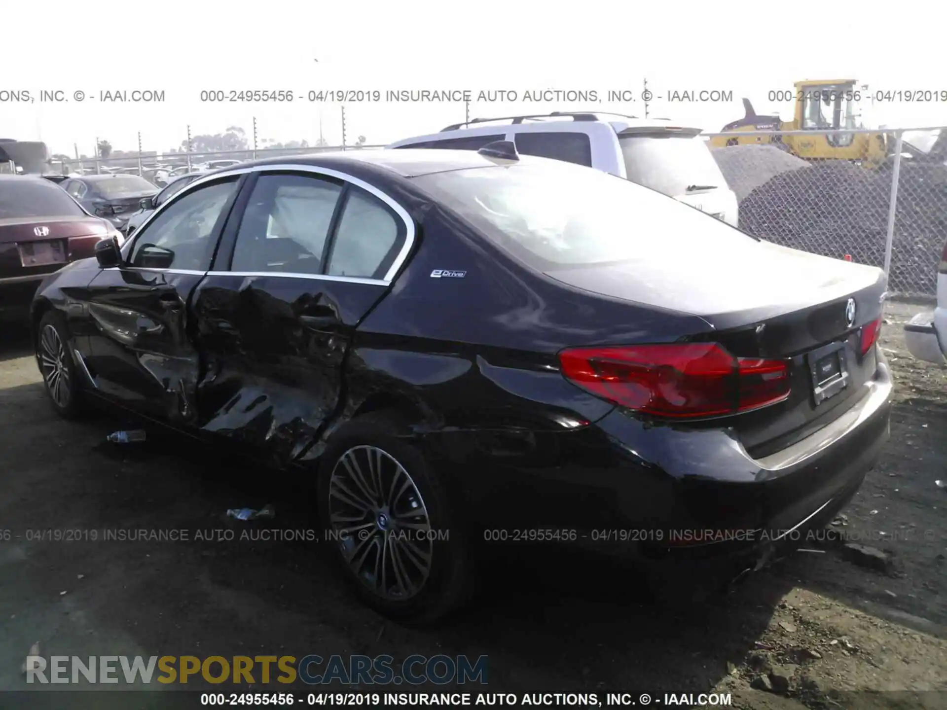 3 Photograph of a damaged car WBAJA9C54KB254117 BMW 530E 2019
