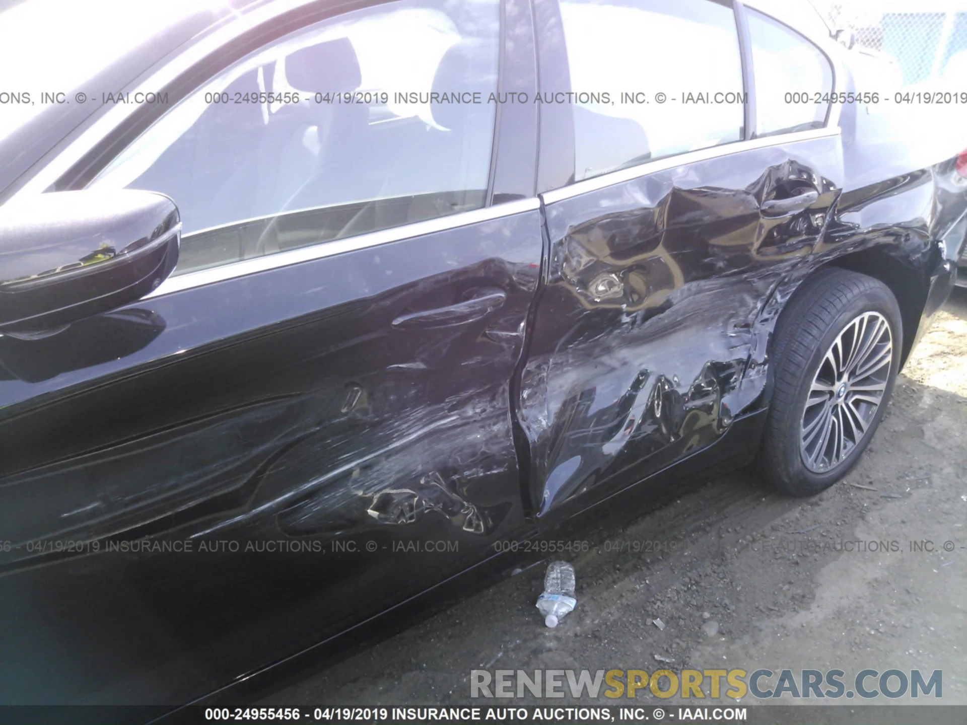 6 Photograph of a damaged car WBAJA9C54KB254117 BMW 530E 2019