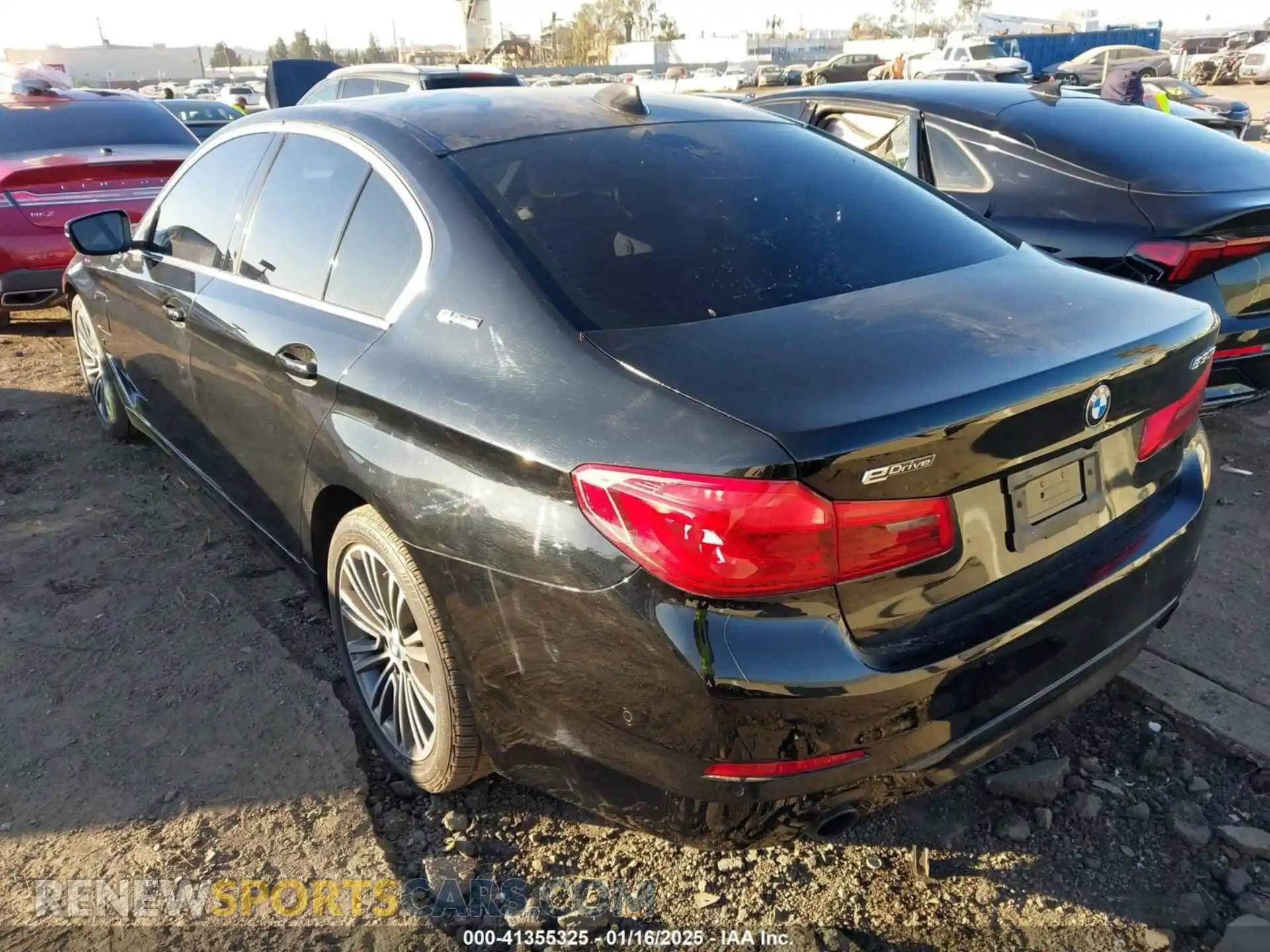 3 Photograph of a damaged car WBAJA9C57KB392444 BMW 530E 2019