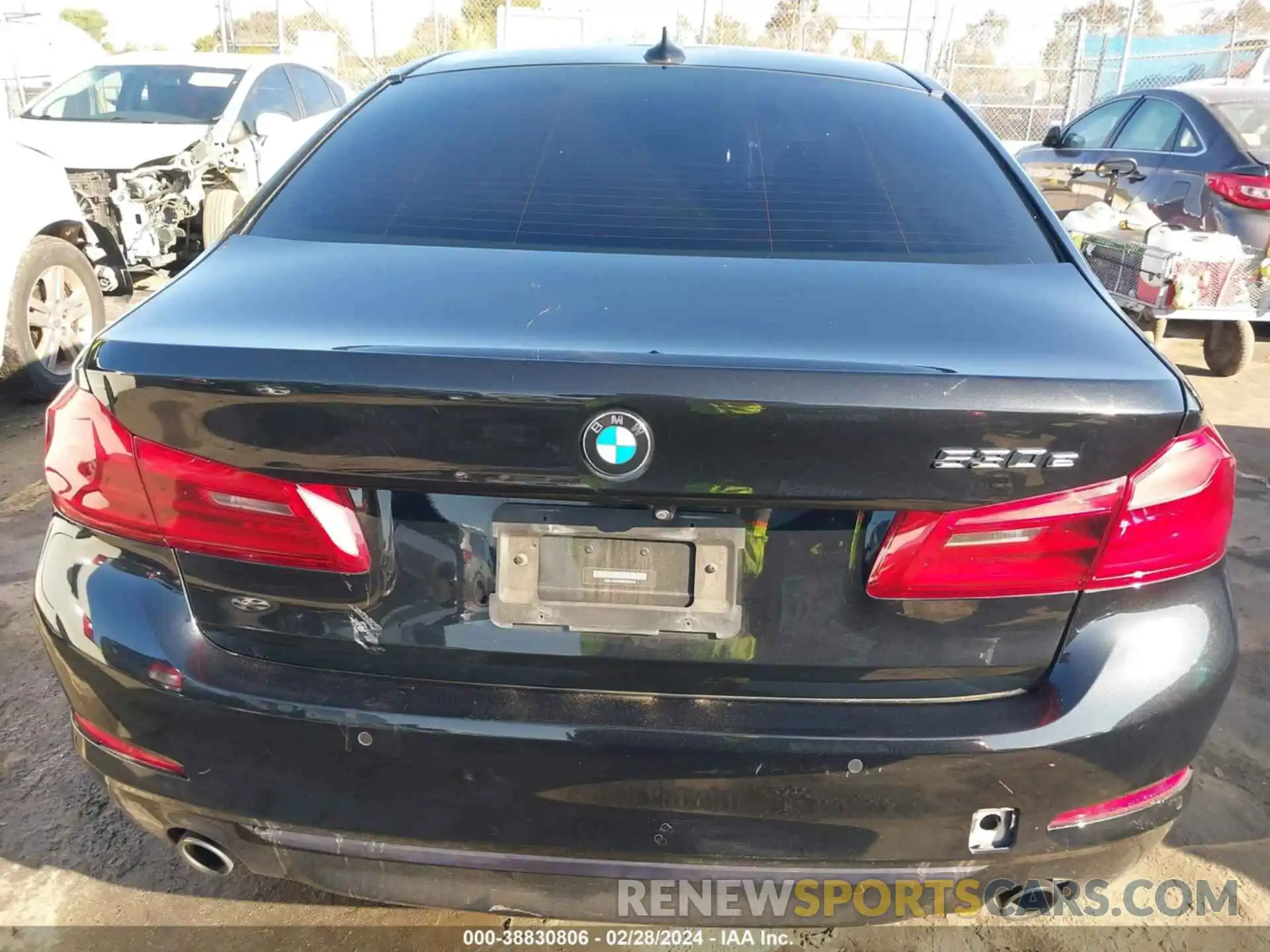 17 Photograph of a damaged car WBAJA9C58KB399418 BMW 530E 2019