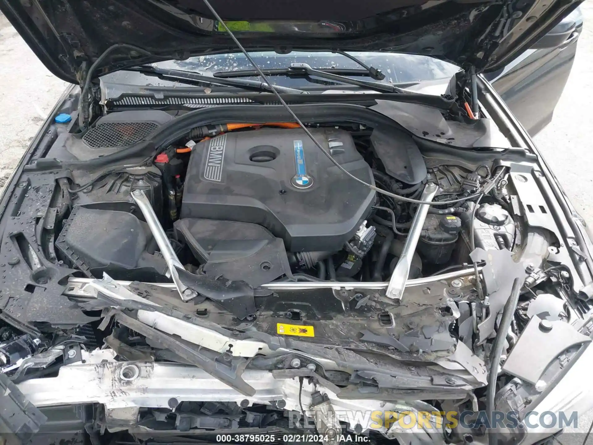 10 Photograph of a damaged car WBAJA9C59KB388573 BMW 530E 2019
