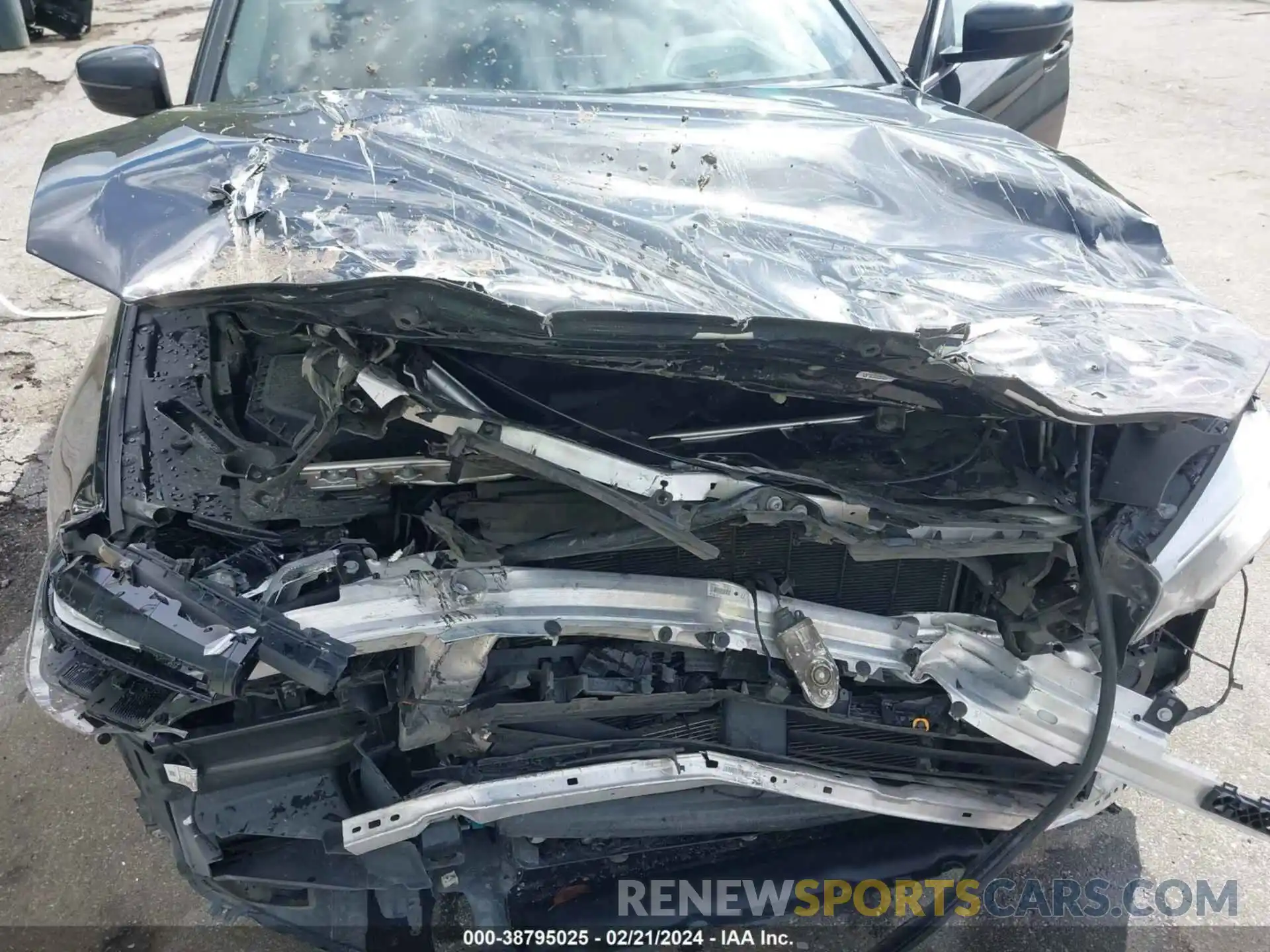 6 Photograph of a damaged car WBAJA9C59KB388573 BMW 530E 2019