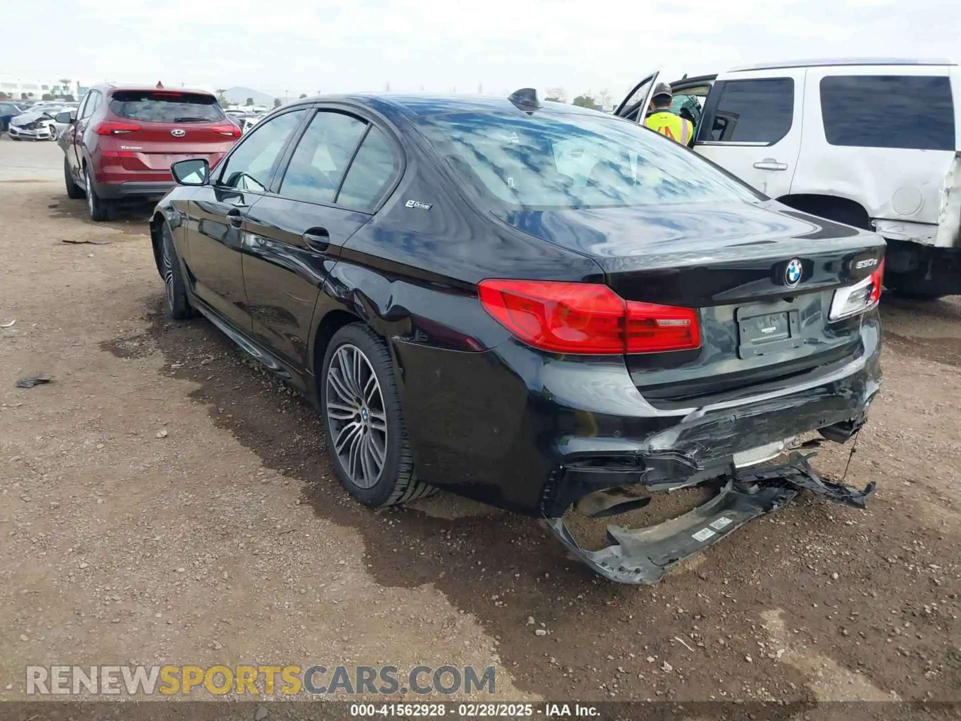 3 Photograph of a damaged car WBAJA9C59KB389304 BMW 530E 2019