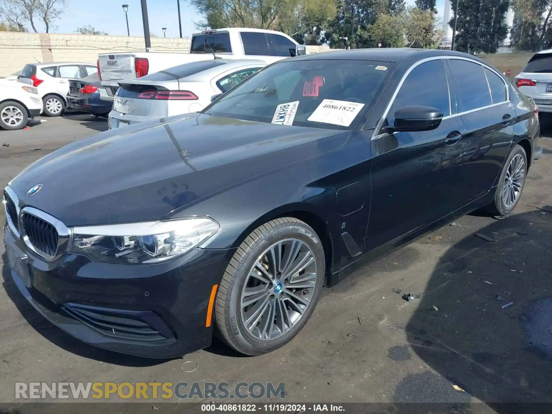 2 Photograph of a damaged car WBAJA9C5XKB389649 BMW 530E 2019