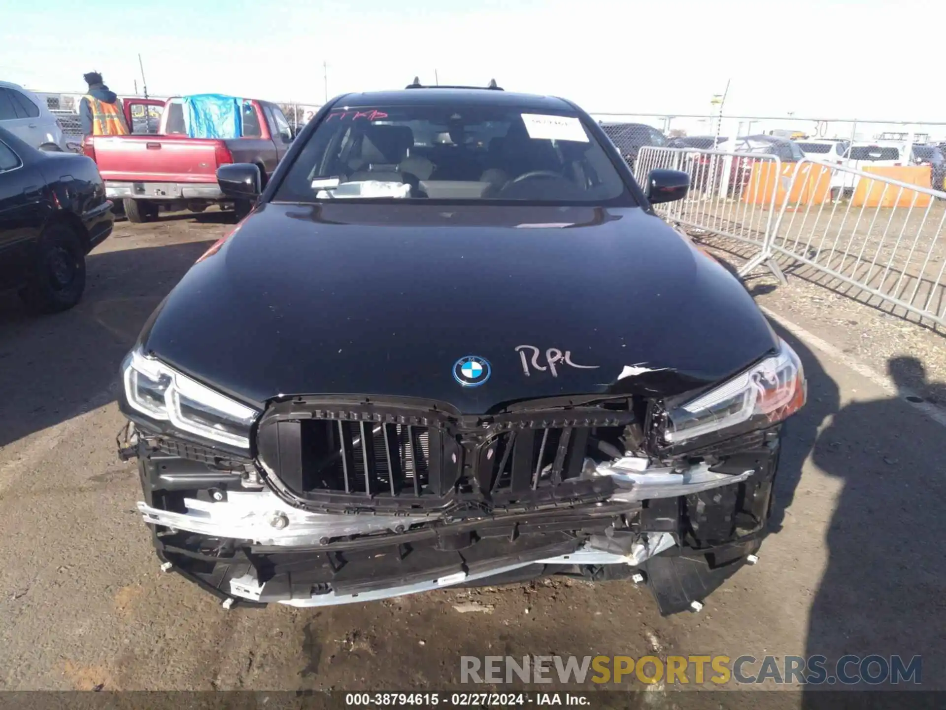6 Photograph of a damaged car WBA13AG07PCN31550 BMW 530E 2023