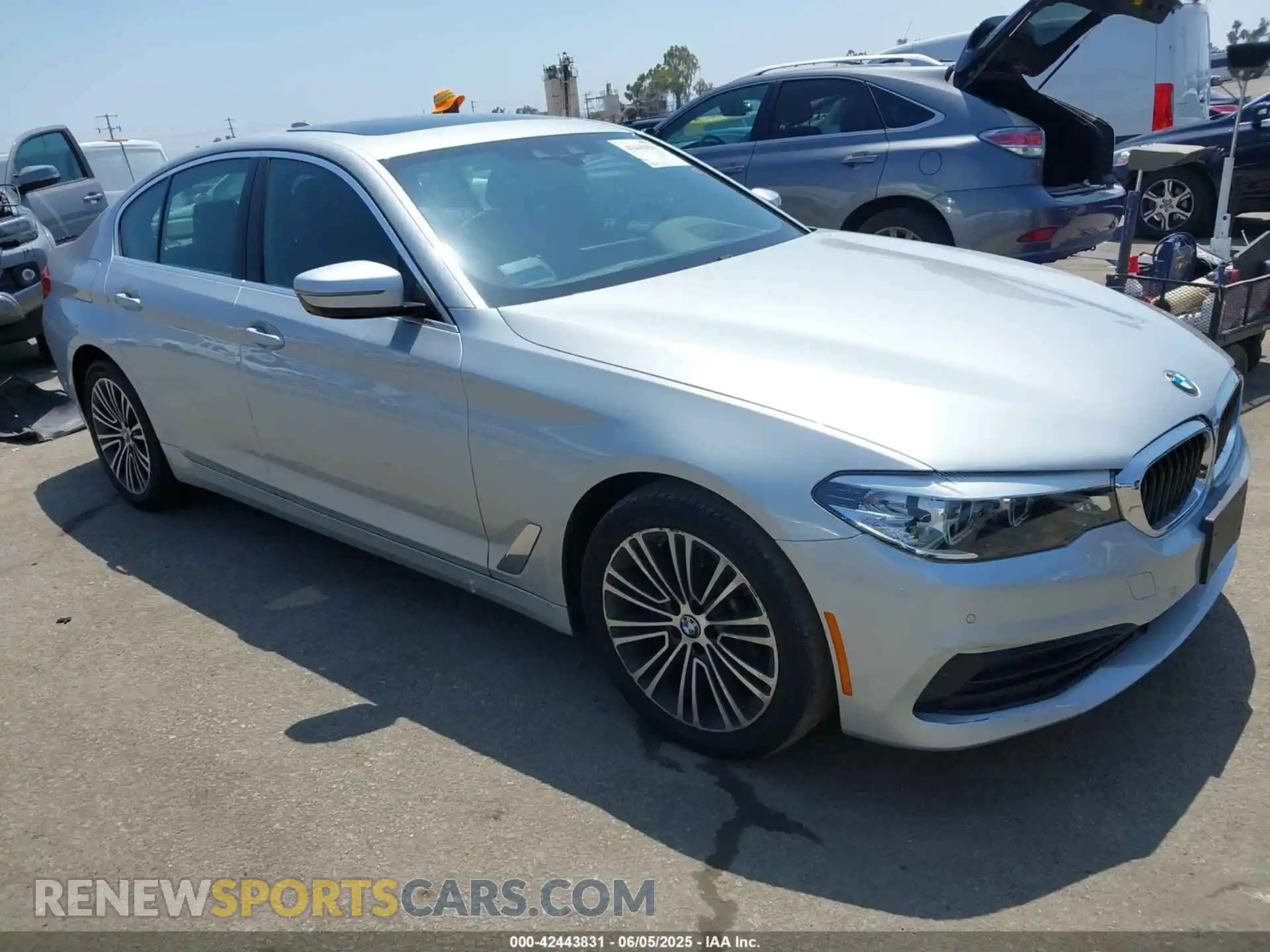 1 Photograph of a damaged car WBAJA5C50KBX86831 BMW 530I 2019