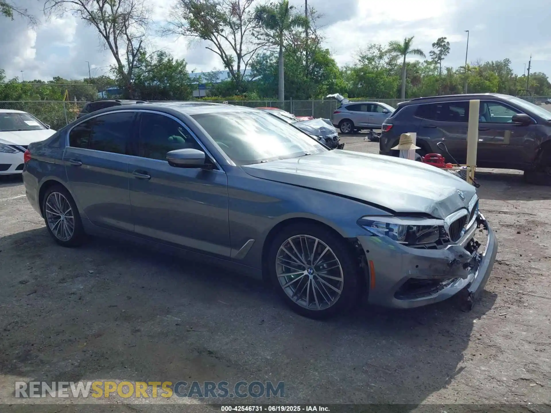 1 Photograph of a damaged car WBAJA5C50KBX87929 BMW 530I 2019