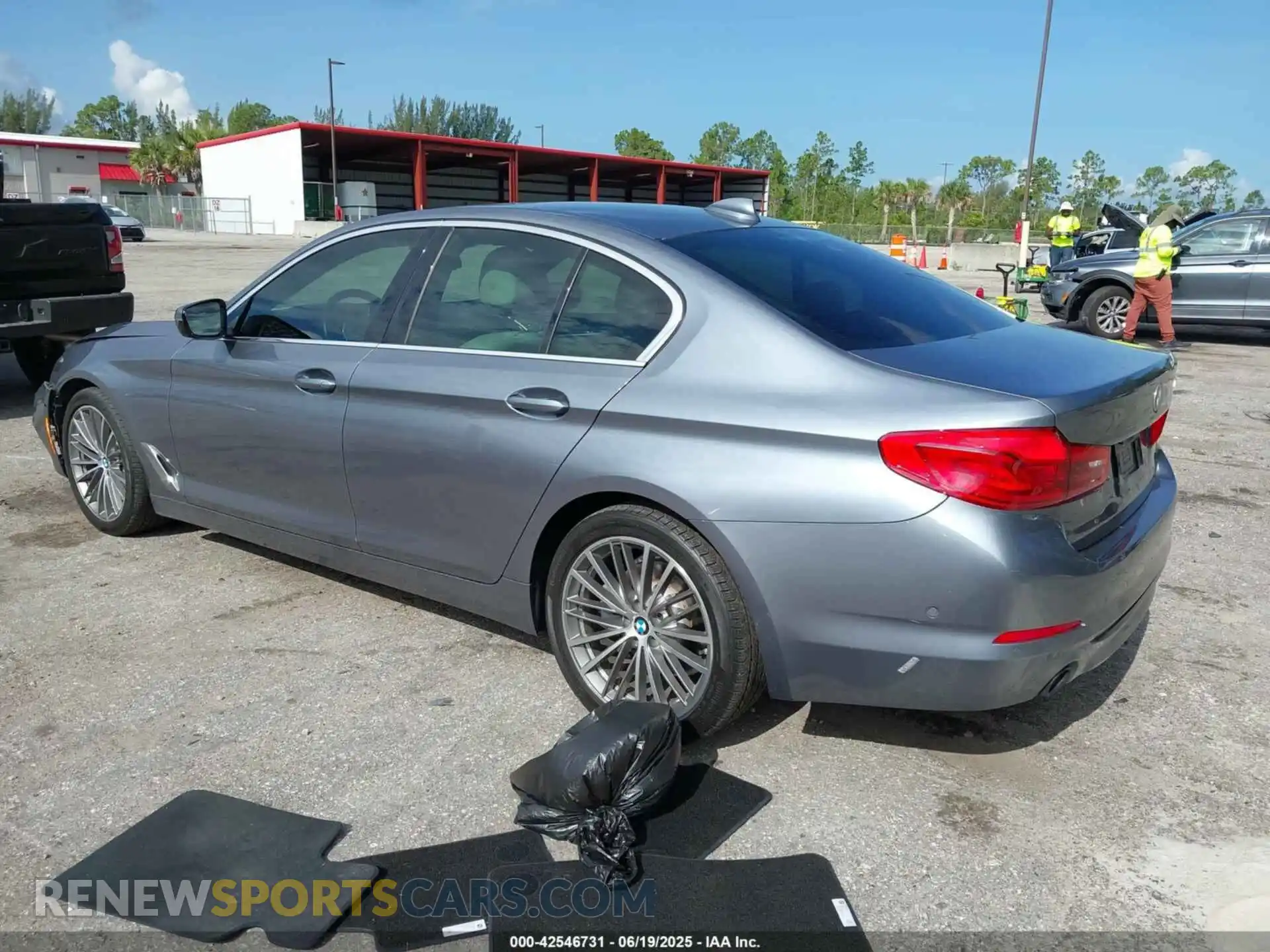 3 Photograph of a damaged car WBAJA5C50KBX87929 BMW 530I 2019