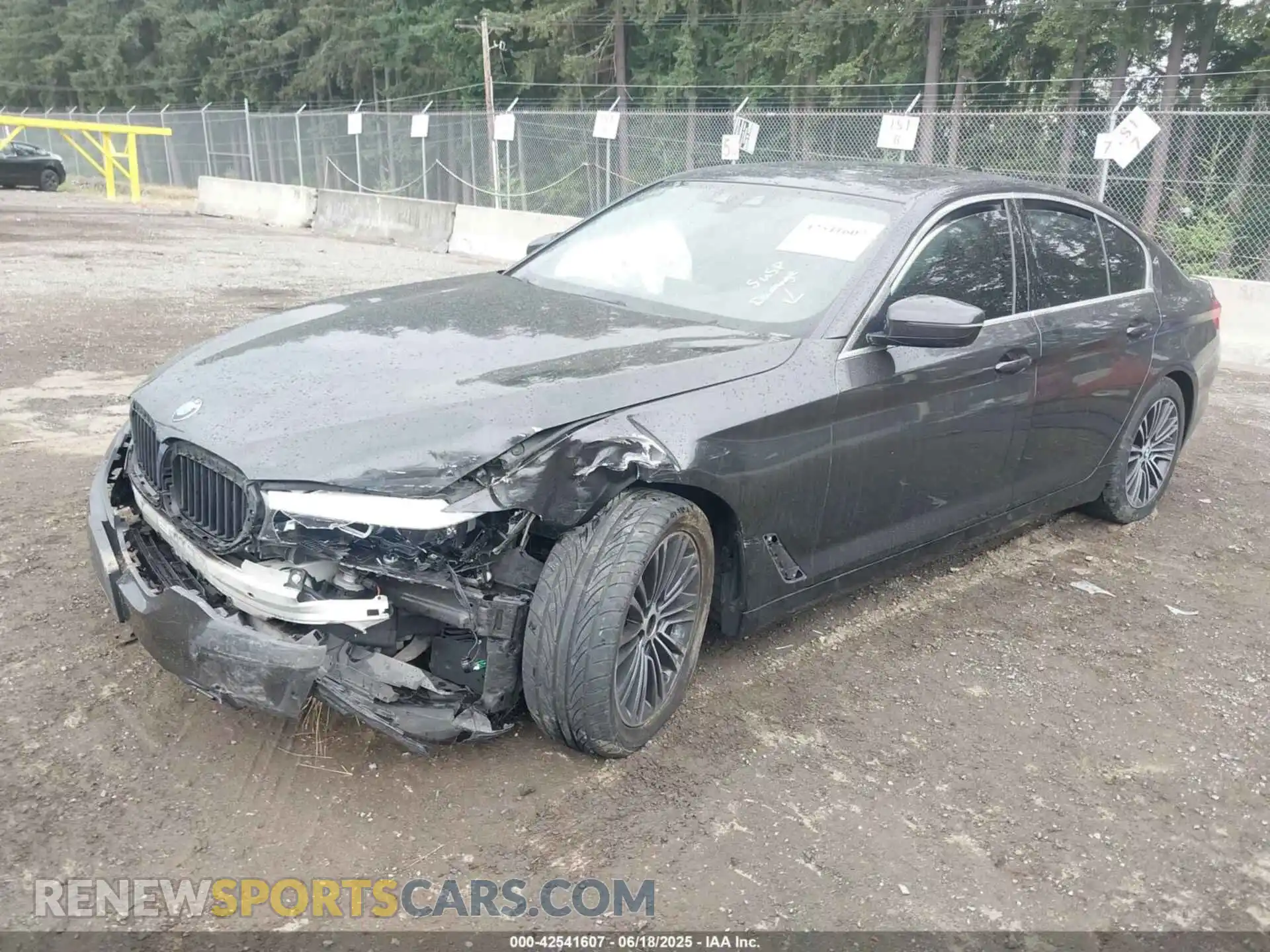 2 Photograph of a damaged car WBAJA5C53KBX87813 BMW 530I 2019