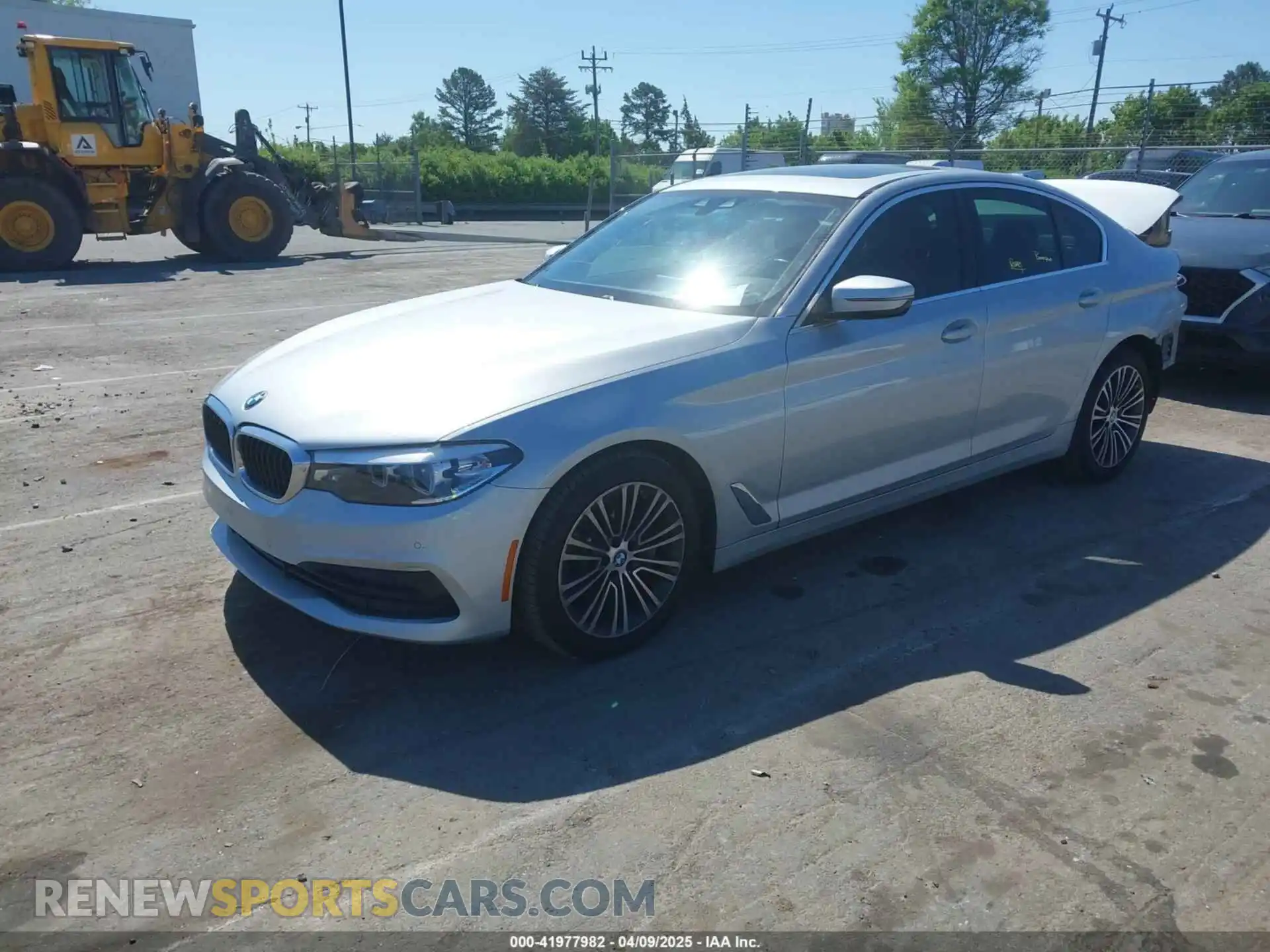 2 Photograph of a damaged car WBAJA5C5XKWW07106 BMW 530I 2019