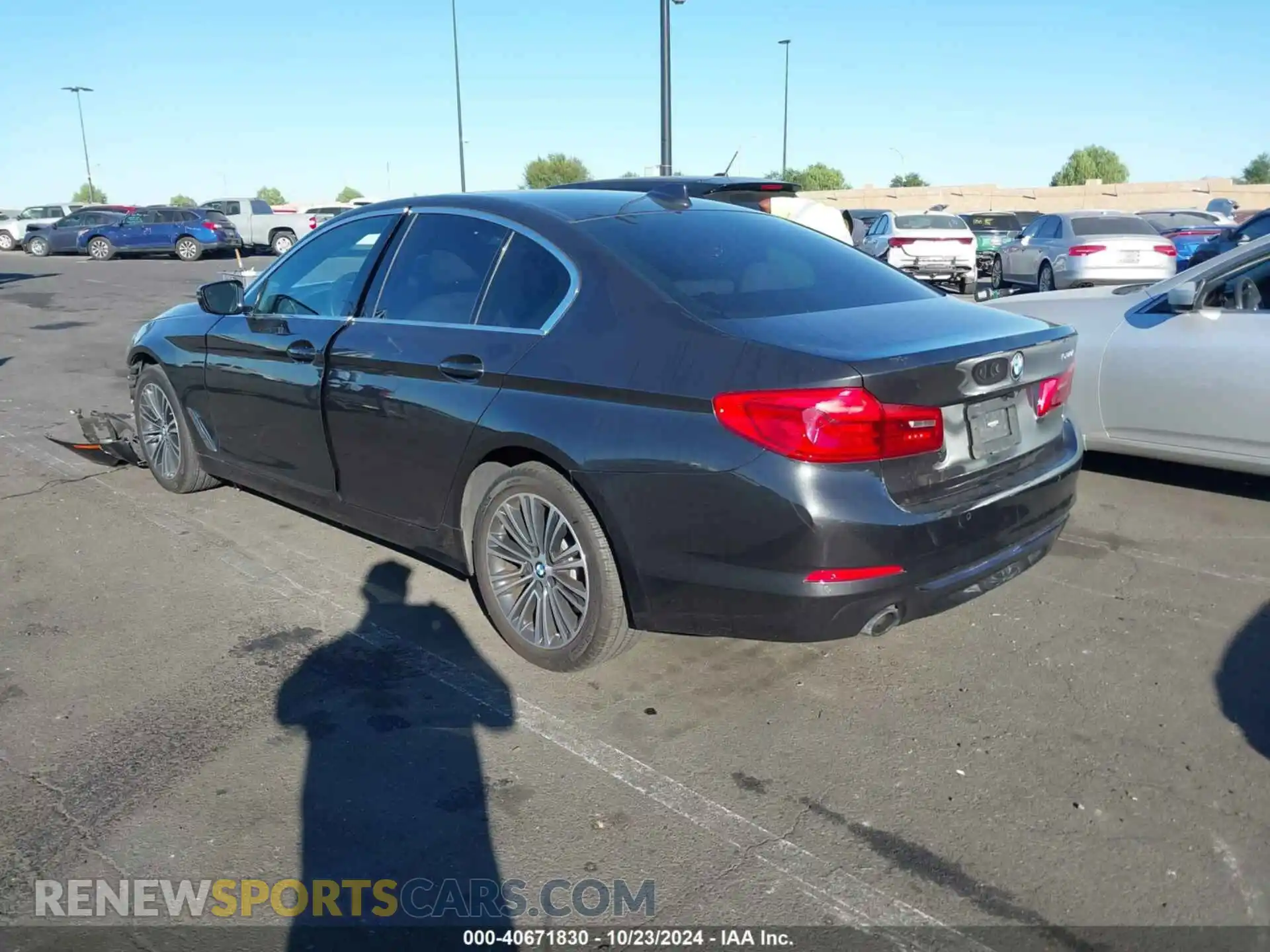 3 fotografías del automóvil dañado WBAJR3C00LBP95337 BMW 530I 2020