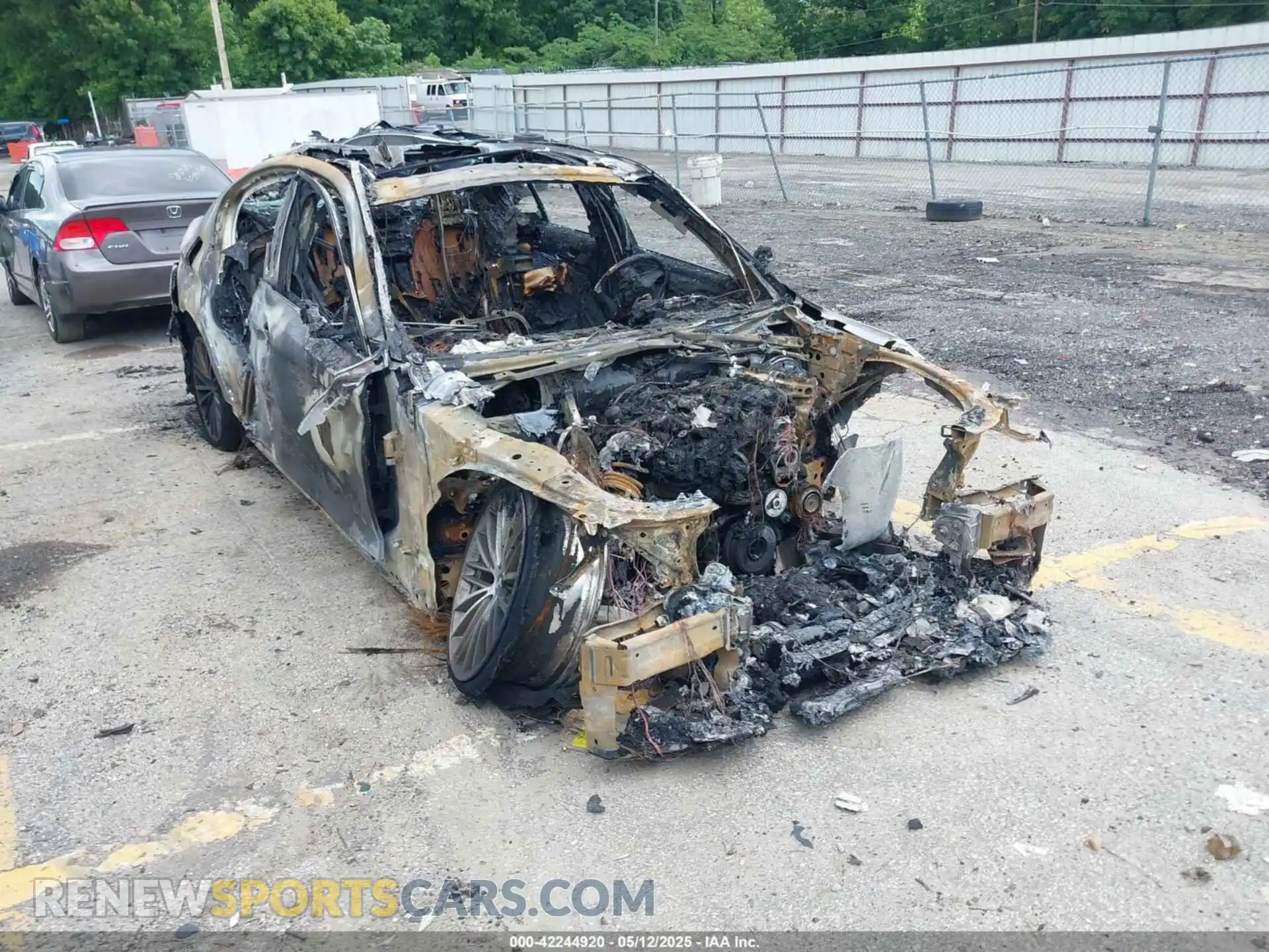 1 Photograph of a damaged car WBAJR3C01LWW99984 BMW 530I 2020