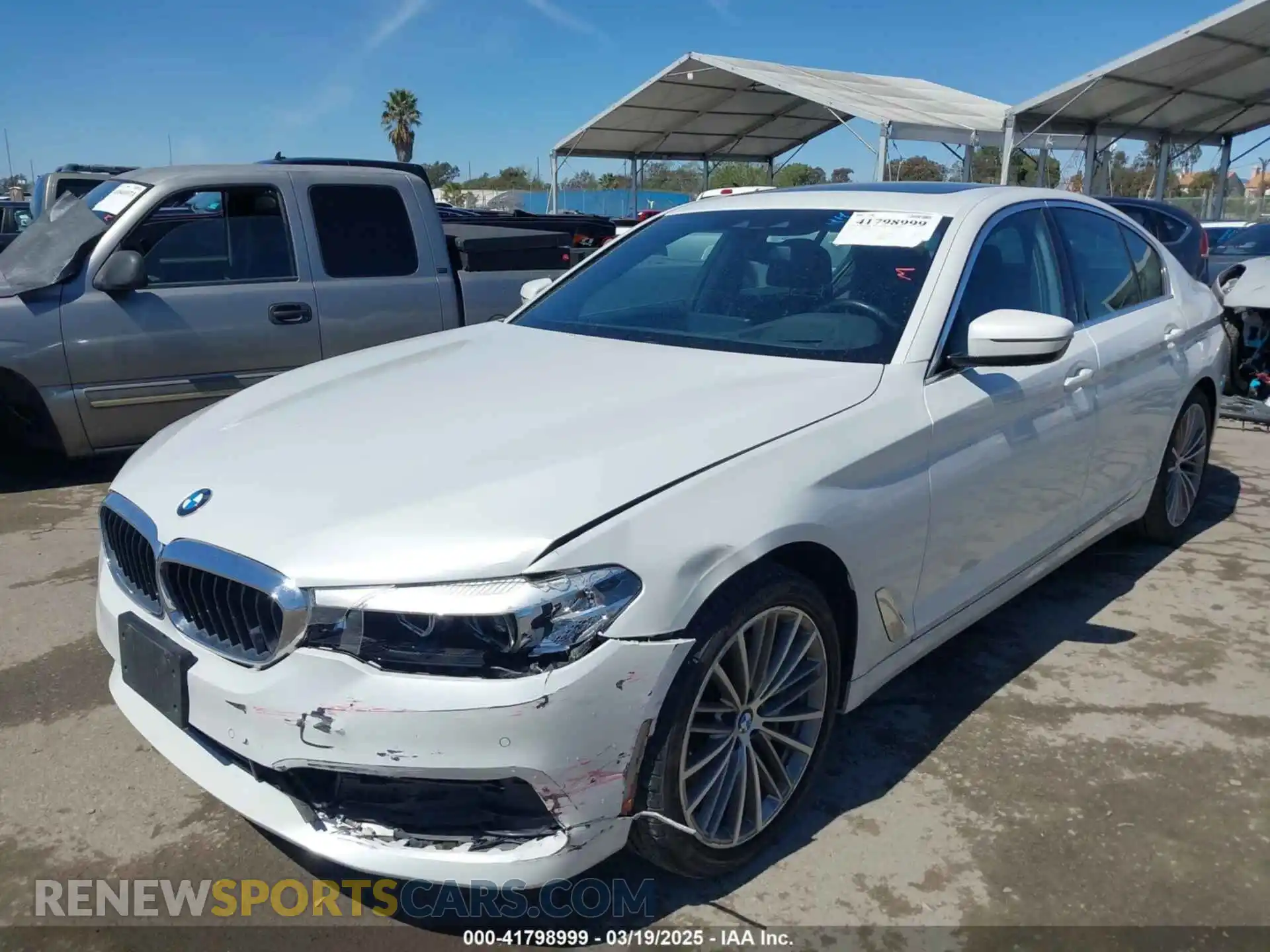 2 Photograph of a damaged car WBAJR3C02LWW79260 BMW 530I 2020