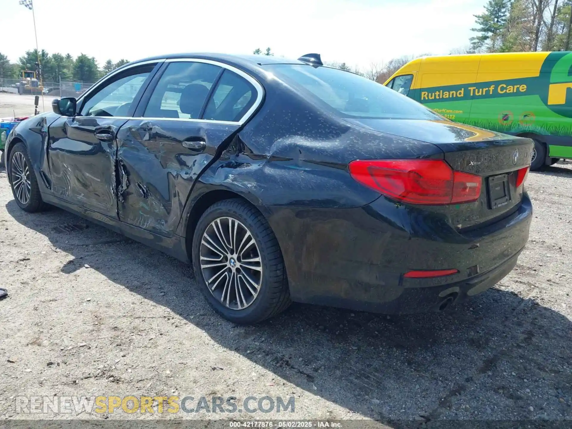 3 Photograph of a damaged car WBAJR7C03LWW78402 BMW 530I 2020