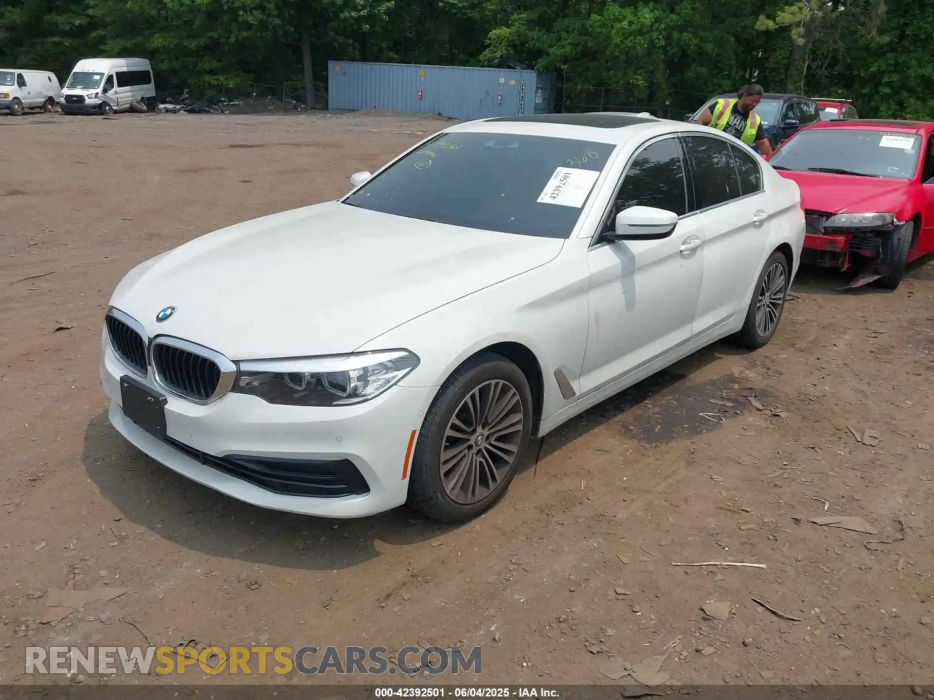 2 Photograph of a damaged car WBAJR7C07LCE45725 BMW 530I 2020