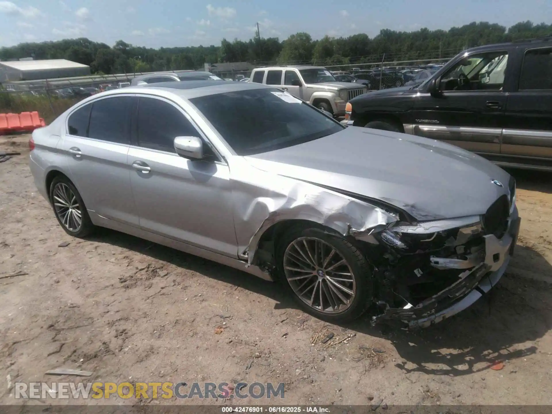 1 Photograph of a damaged car WBAJR7C09LBP96414 BMW 530I 2020