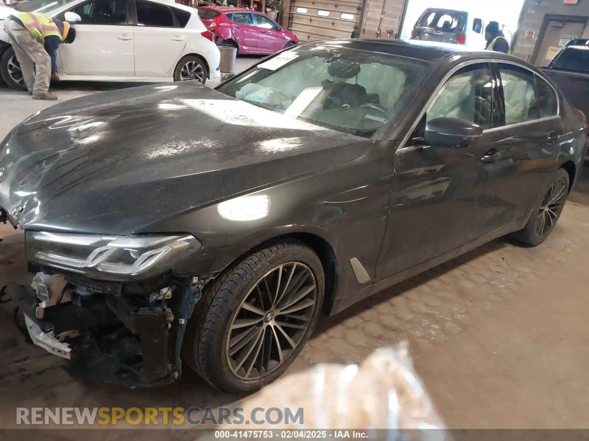 2 Photograph of a damaged car WBA13BJ00MWW94937 BMW 530I 2021