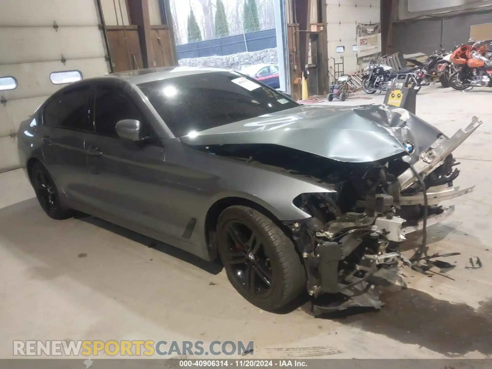 1 Photograph of a damaged car WBA13BJ07MCF20089 BMW 530I 2021