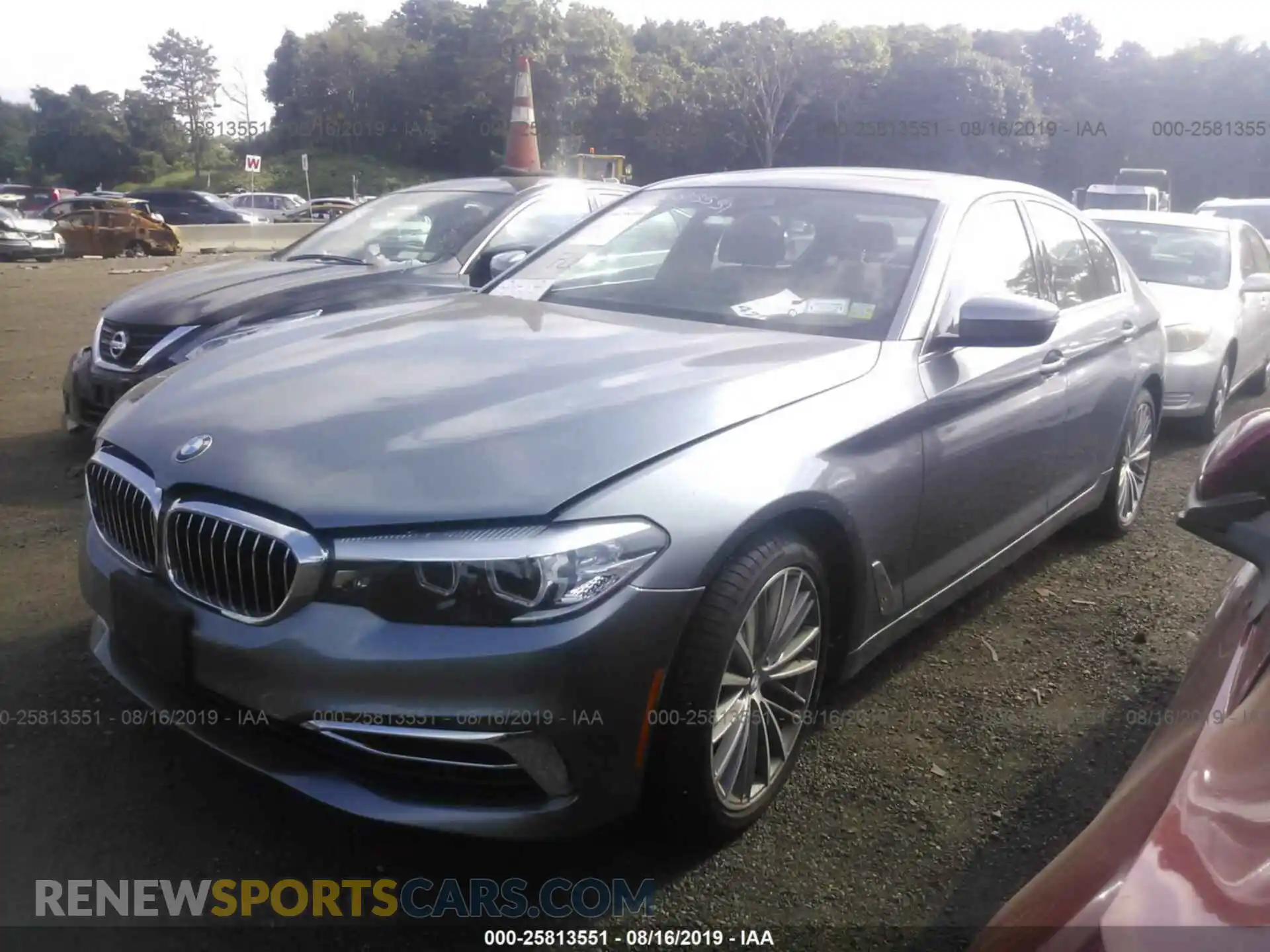 2 Photograph of a damaged car WBAJE7C52KWW16544 BMW 540 2019