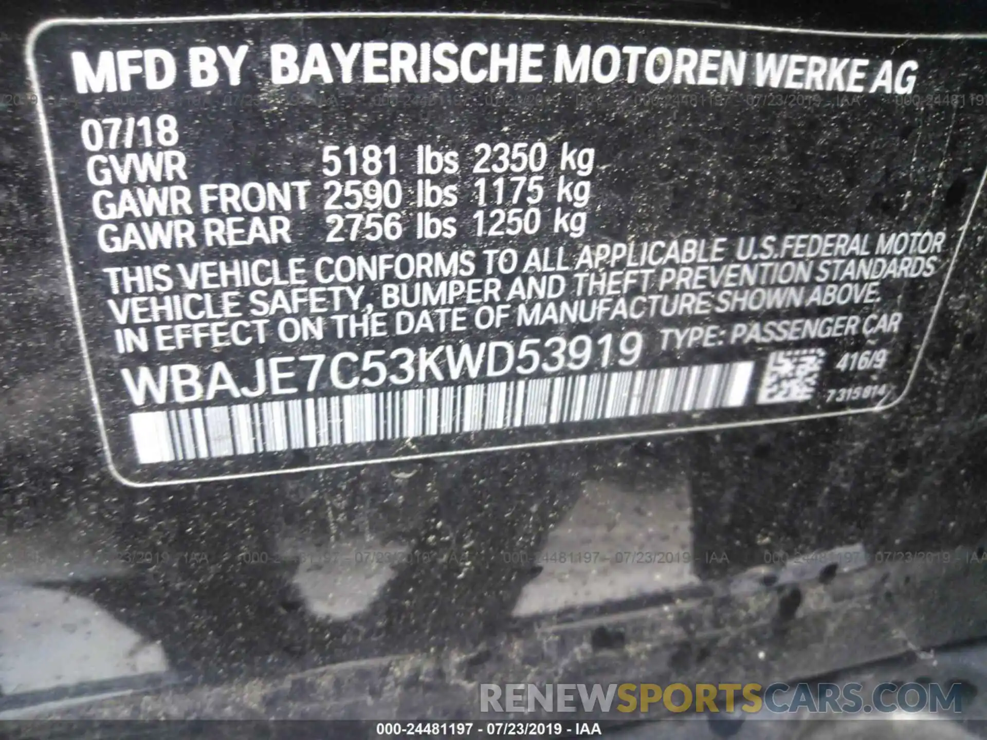 9 Photograph of a damaged car WBAJE7C53KWD53919 BMW 540 2019