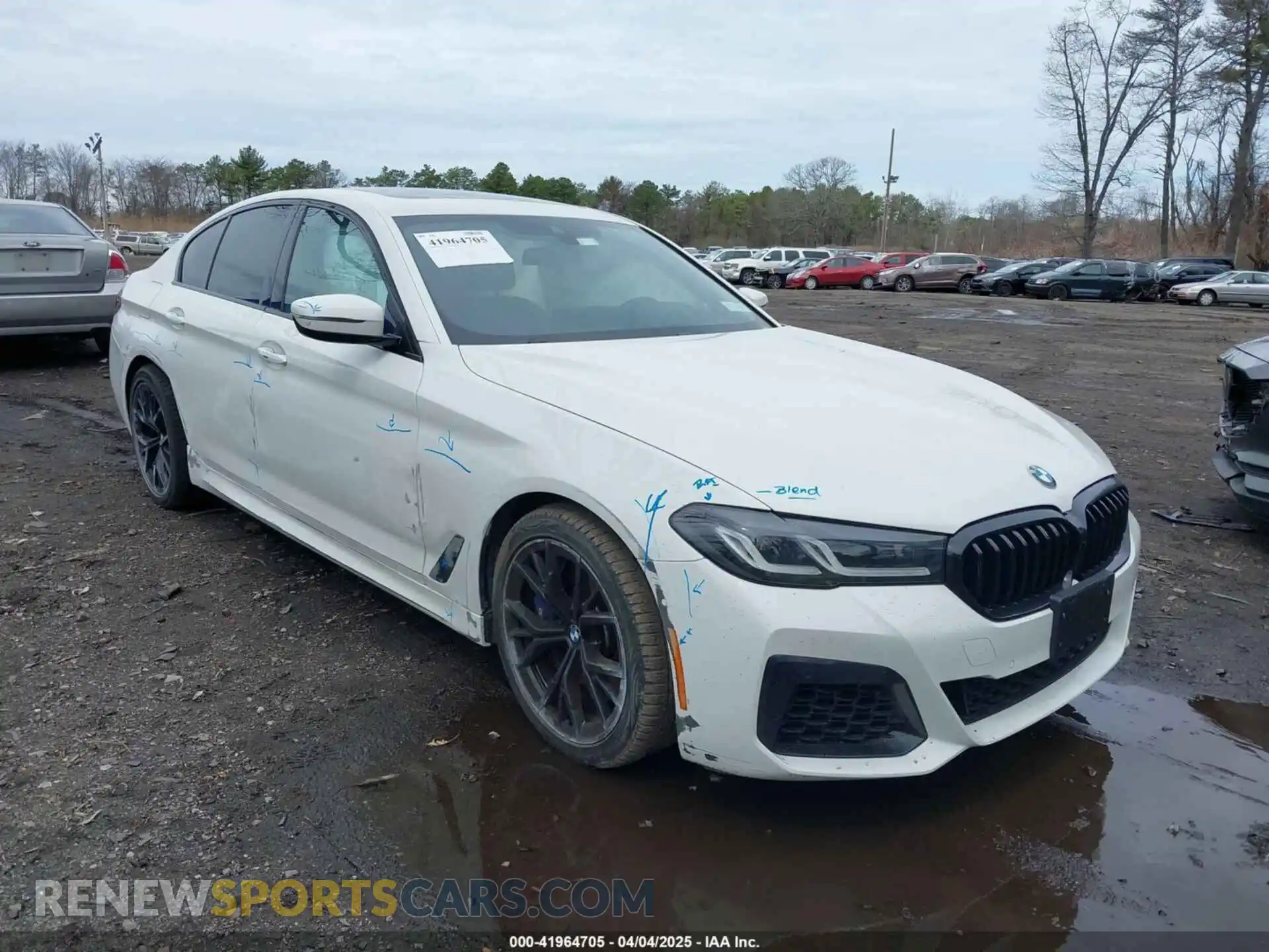 1 Photograph of a damaged car WBA53BJ09NWX51736 BMW 540 2022