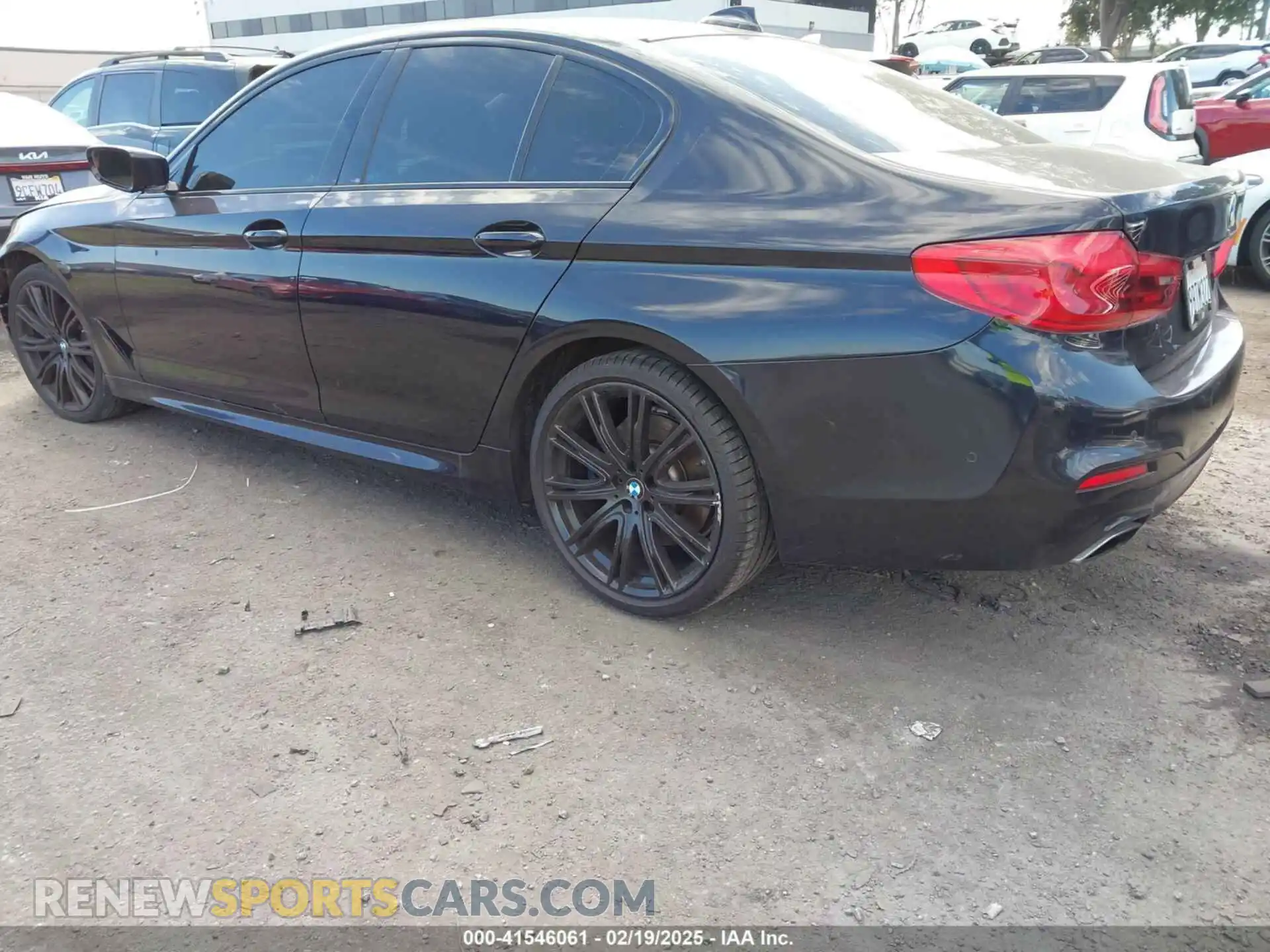 3 Photograph of a damaged car WBAJE5C54KWW13035 BMW 540I 2019