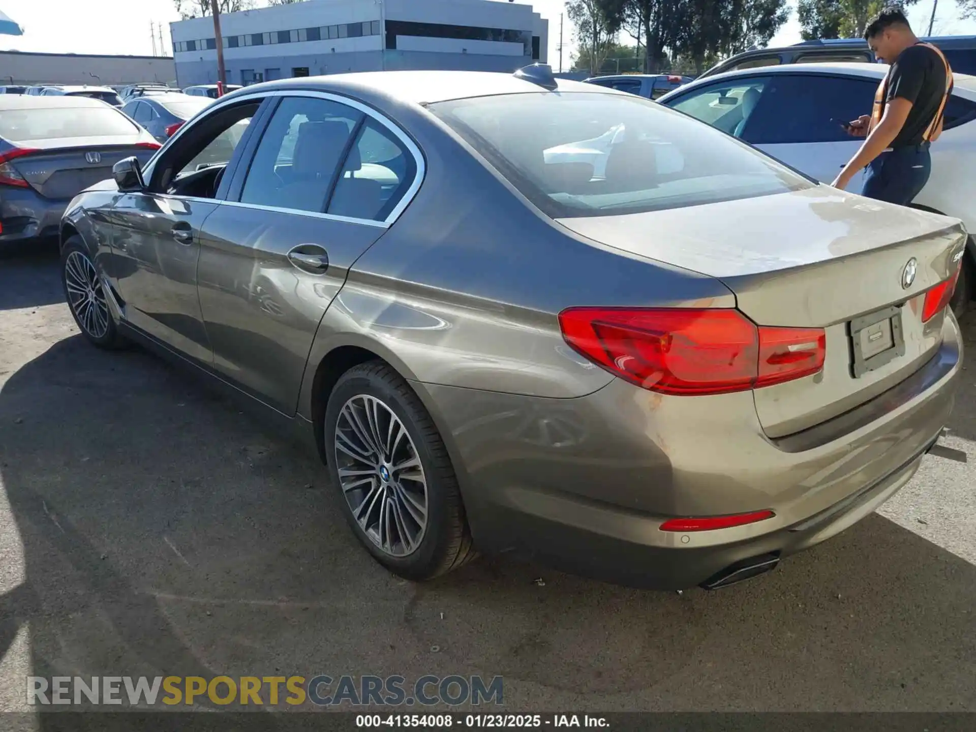 3 Photograph of a damaged car WBAJE5C5XKG919389 BMW 540I 2019