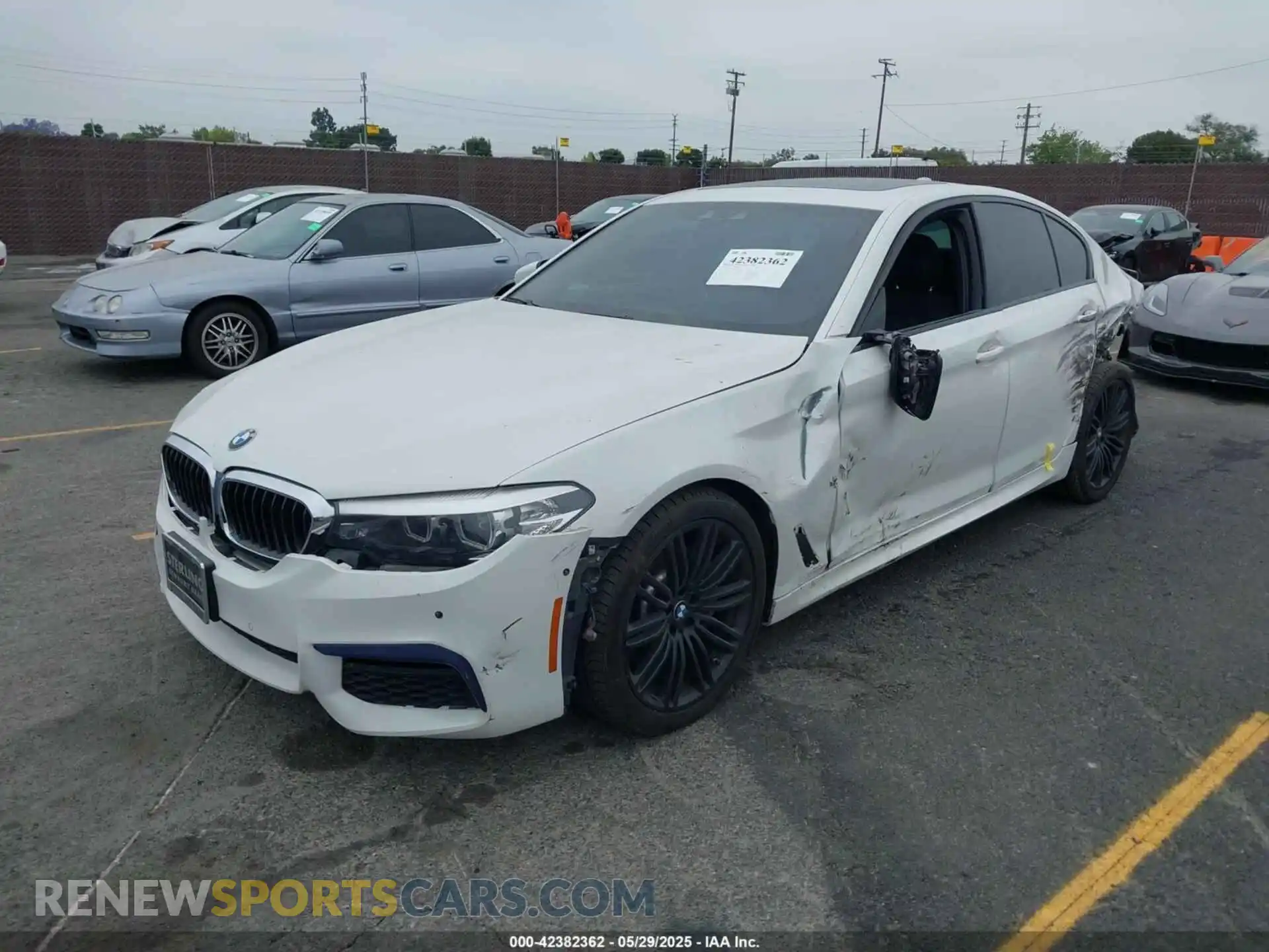 2 Photograph of a damaged car WBAJE7C55KWW43530 BMW 540I 2019