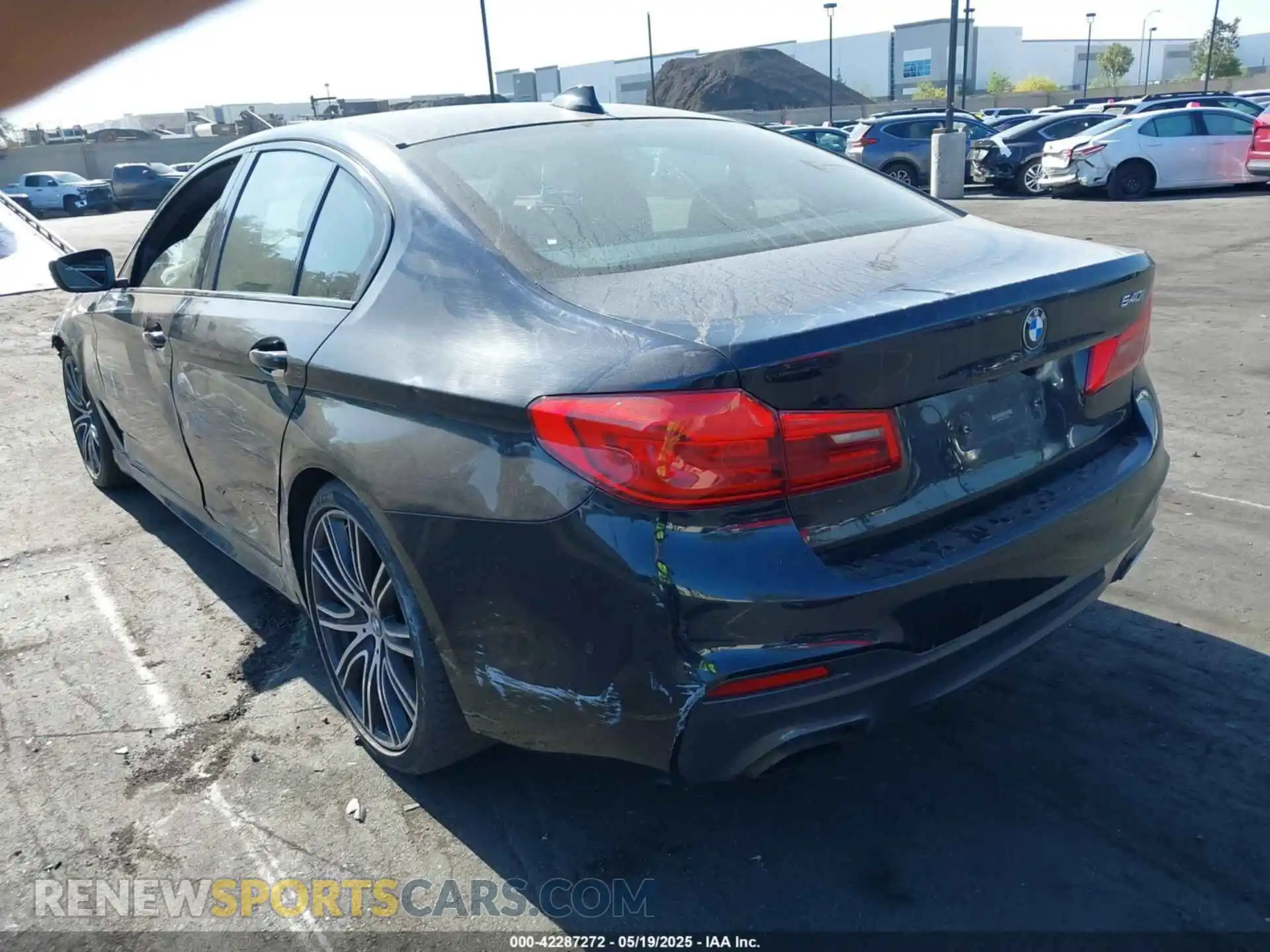 3 Photograph of a damaged car WBAJS1C09LWW80348 BMW 540I 2020