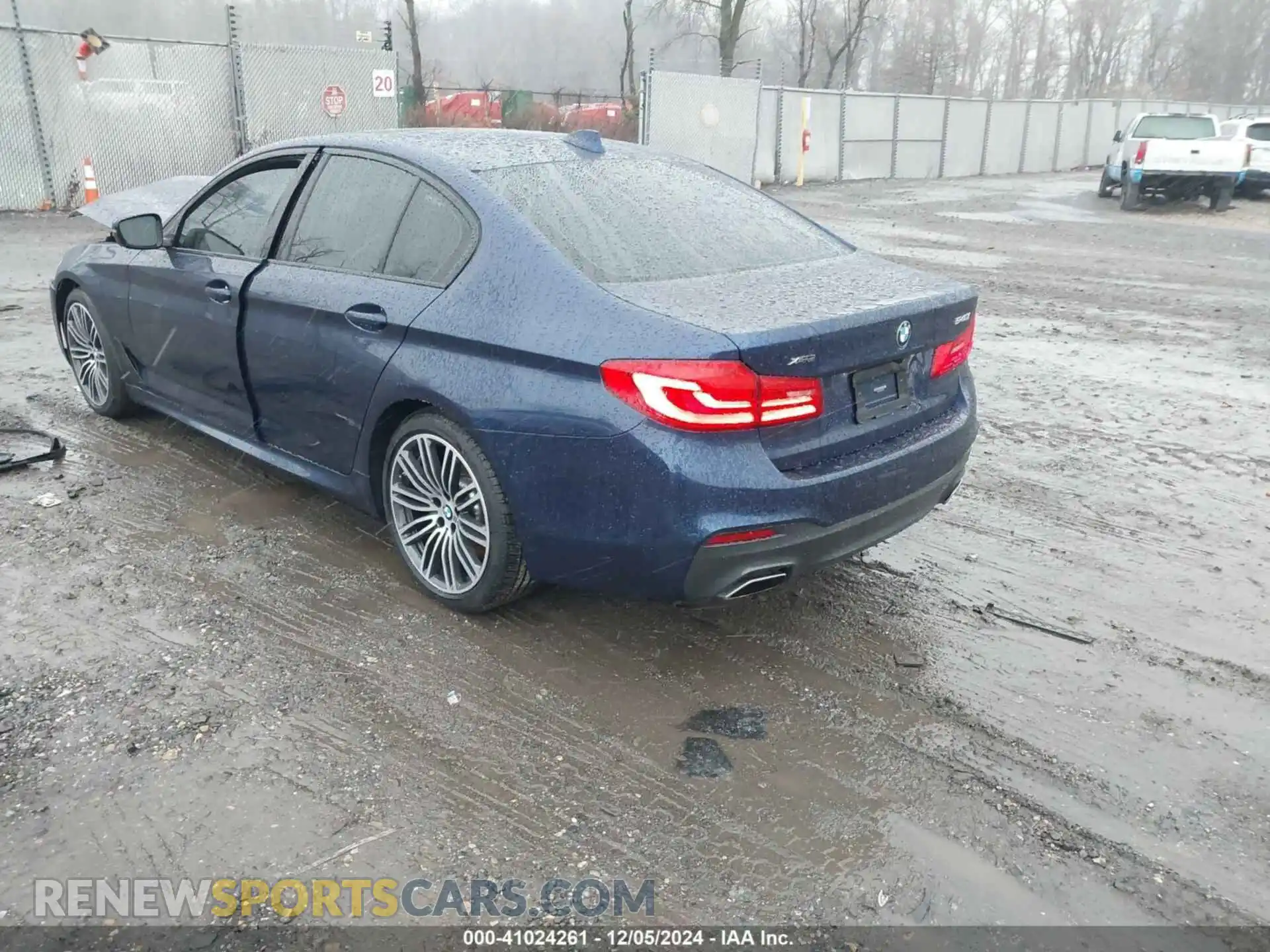 3 fotografías del automóvil dañado WBAJS3C08LCE86233 BMW 540I 2020