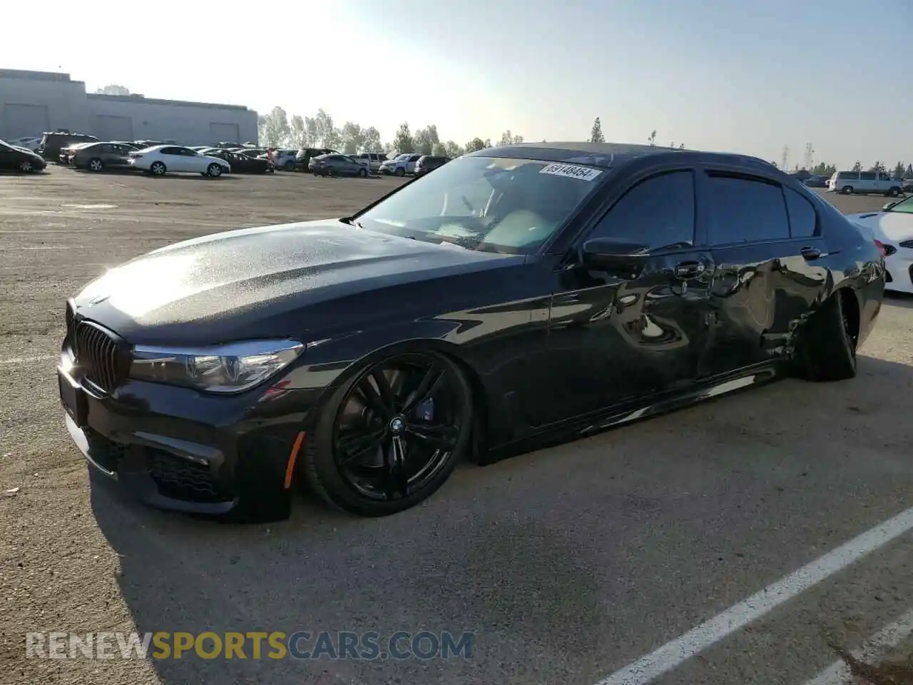 1 Фотография поврежденного автомобиля WBA7E2C53KB217386 BMW 7 SERIES 2019