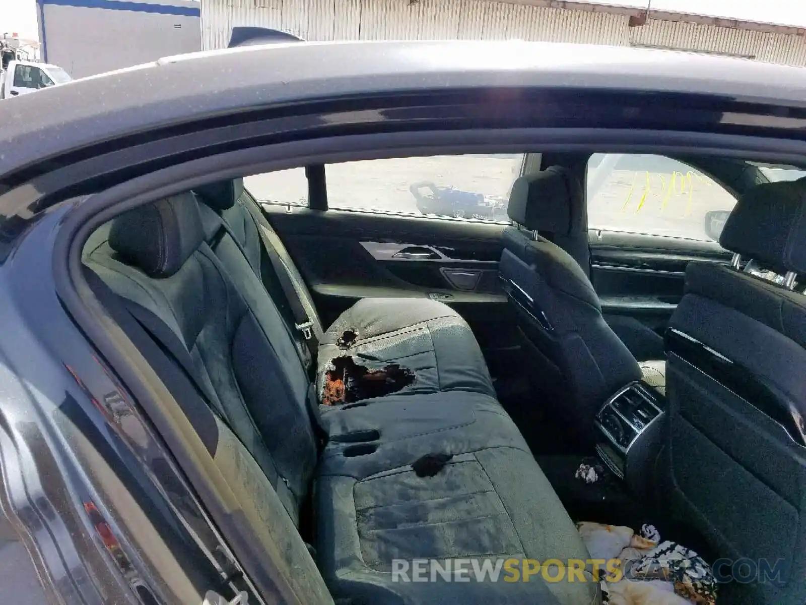 6 Фотография поврежденного автомобиля WBA7E2C55KB217664 BMW 7 SERIES 2019