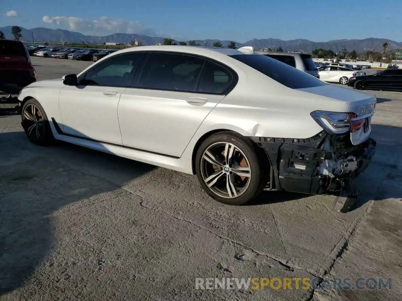 2 Photograph of a damaged car WBA7E2C57KB454317 BMW 7 SERIES 2019