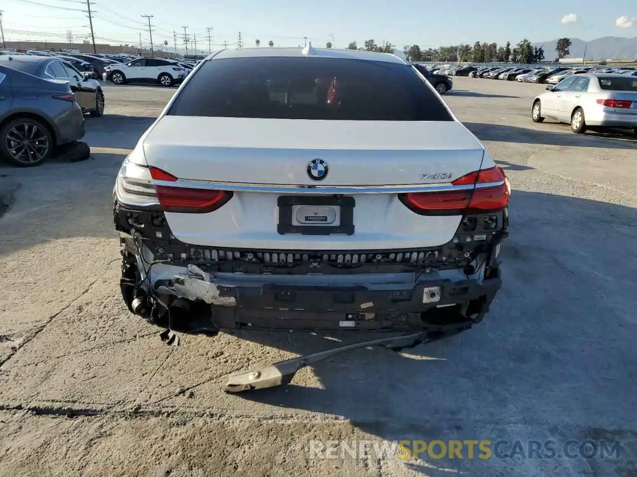 6 Photograph of a damaged car WBA7E2C57KB454317 BMW 7 SERIES 2019