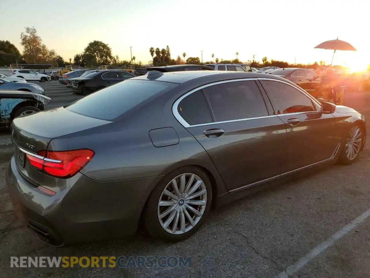 3 Photograph of a damaged car WBA7E2C59KB217151 BMW 7 SERIES 2019