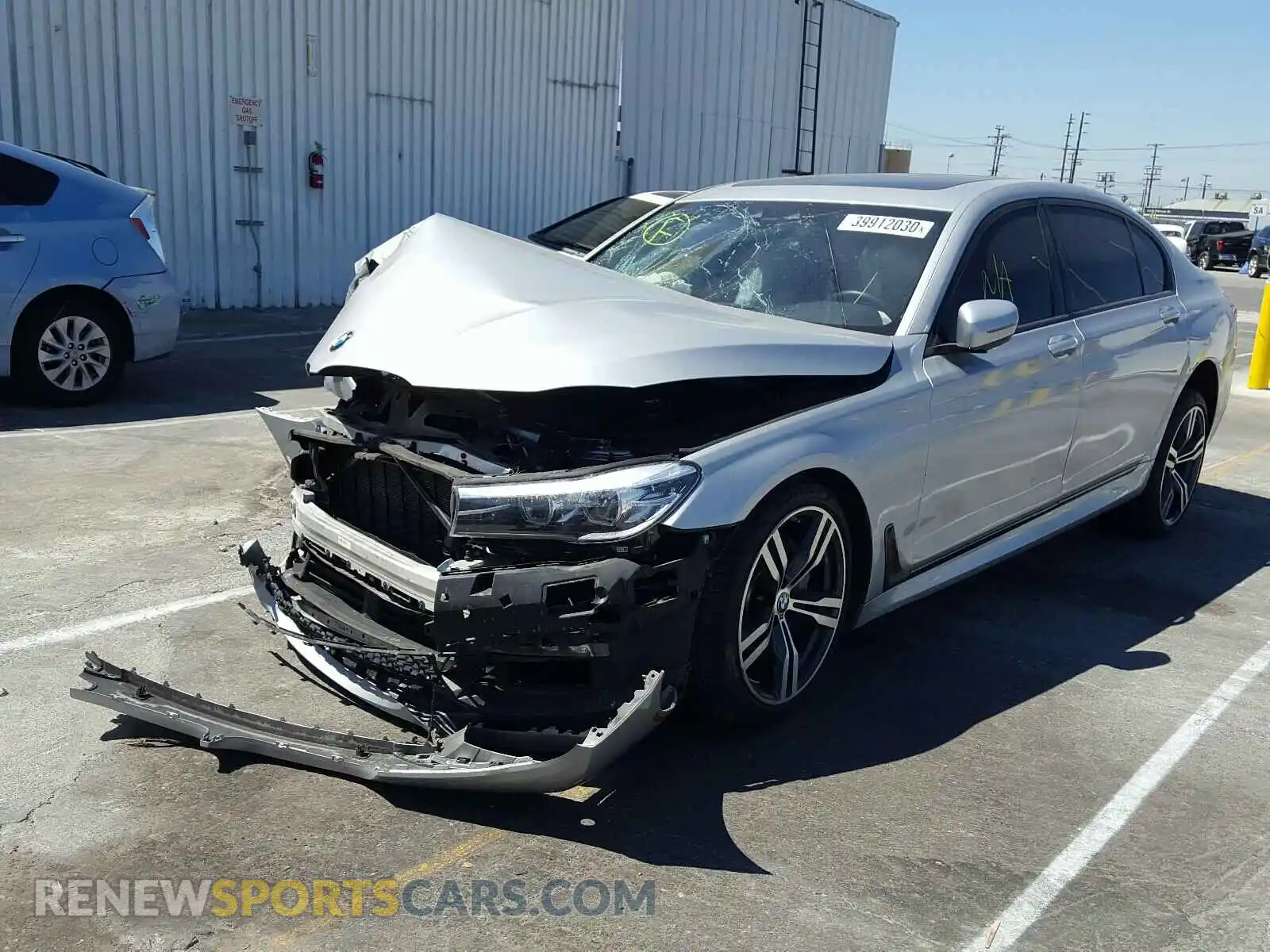 2 fotografías del automóvil dañado WBA7E2C59KB454142 BMW 7 SERIES 2019
