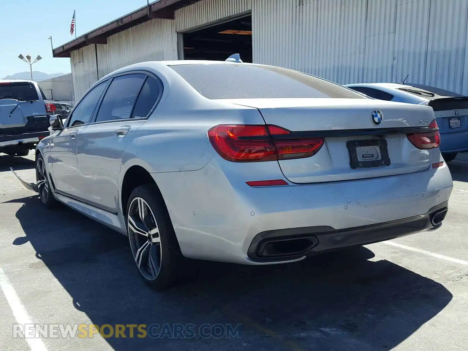 3 fotografías del automóvil dañado WBA7E2C59KB454142 BMW 7 SERIES 2019