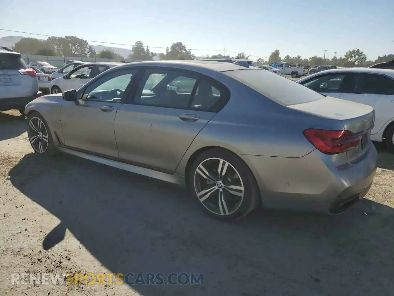 2 fotografías del automóvil dañado WBA7E2C5XKB218115 BMW 7 SERIES 2019