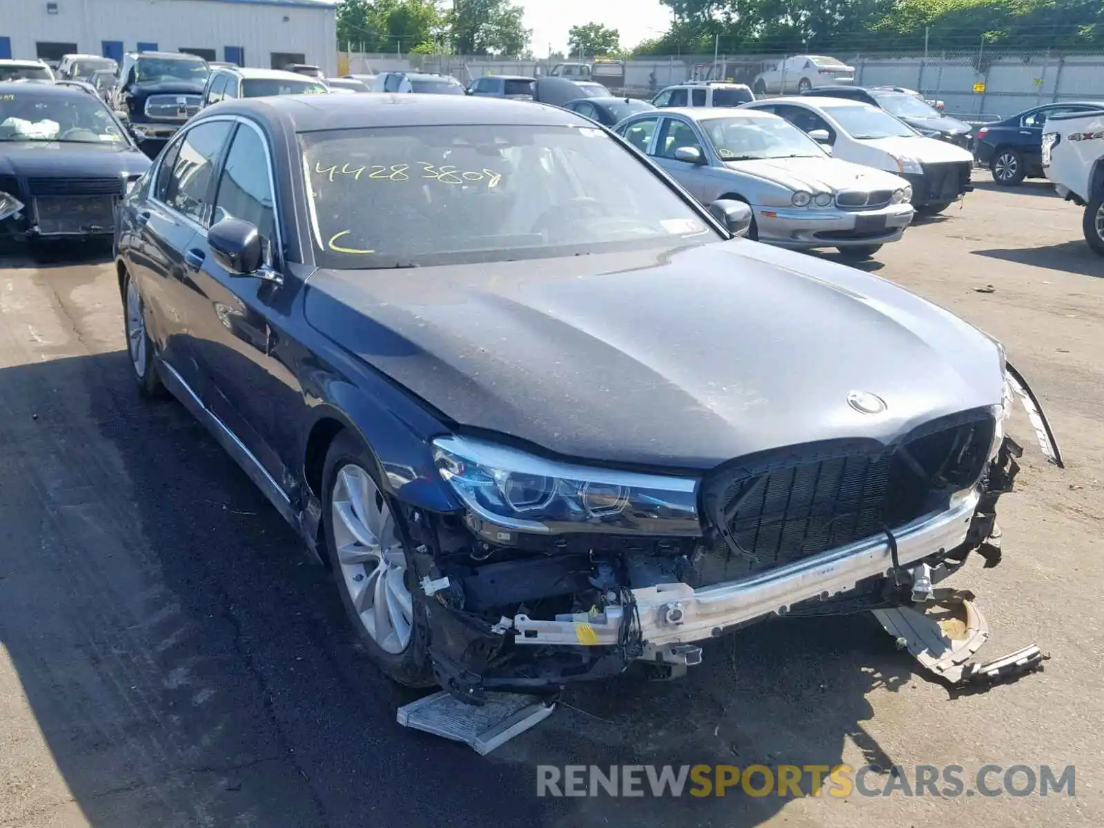 1 Photograph of a damaged car WBA7E4C54KGV70363 BMW 7 SERIES 2019