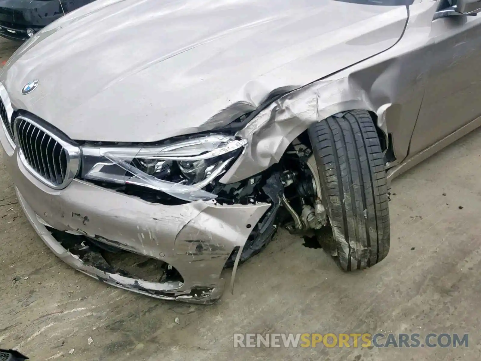 9 Photograph of a damaged car WBA7F2C55KB240620 BMW 7 SERIES 2019