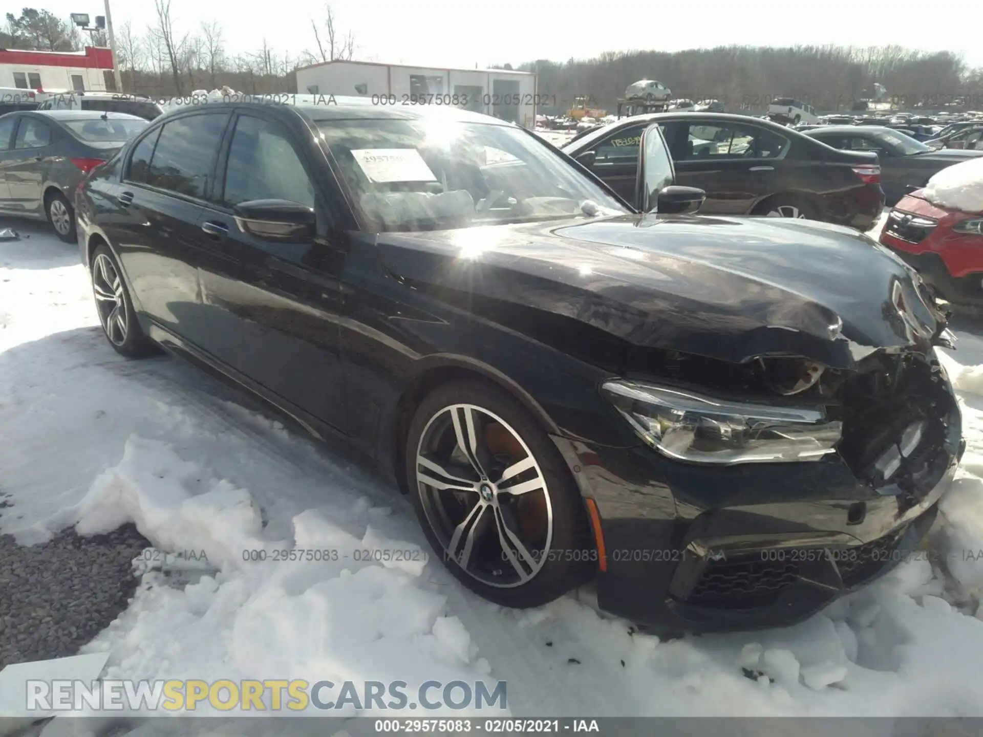 1 Photograph of a damaged car WBA7F2C57KB240425 BMW 7 SERIES 2019