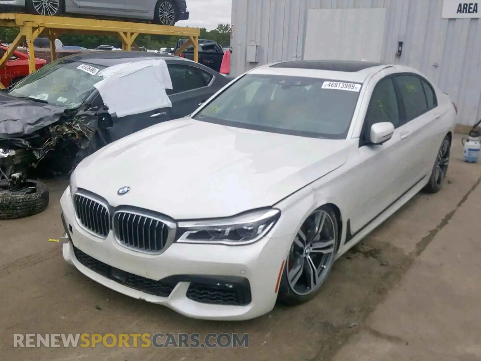 2 Photograph of a damaged car WBA7F2C58KB240014 BMW 7 SERIES 2019