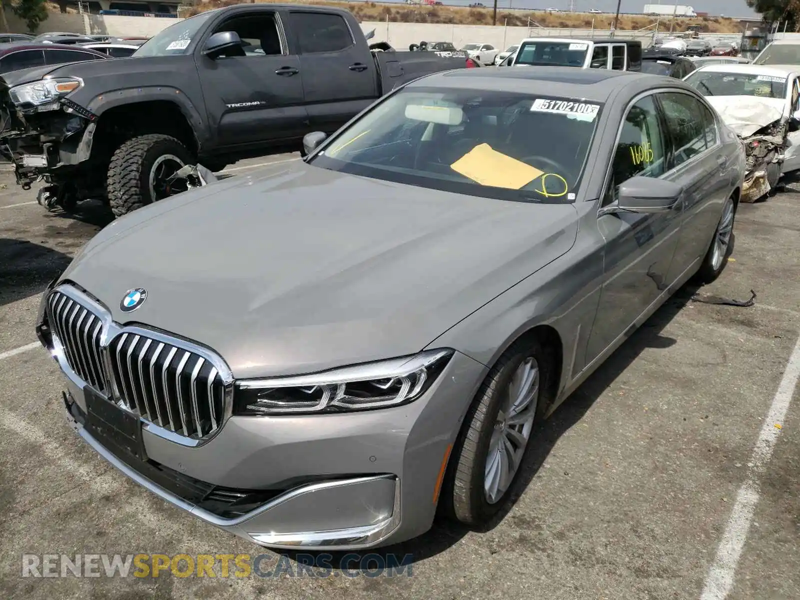 2 Photograph of a damaged car WBA7T2C06LCE43494 BMW 7 SERIES 2020