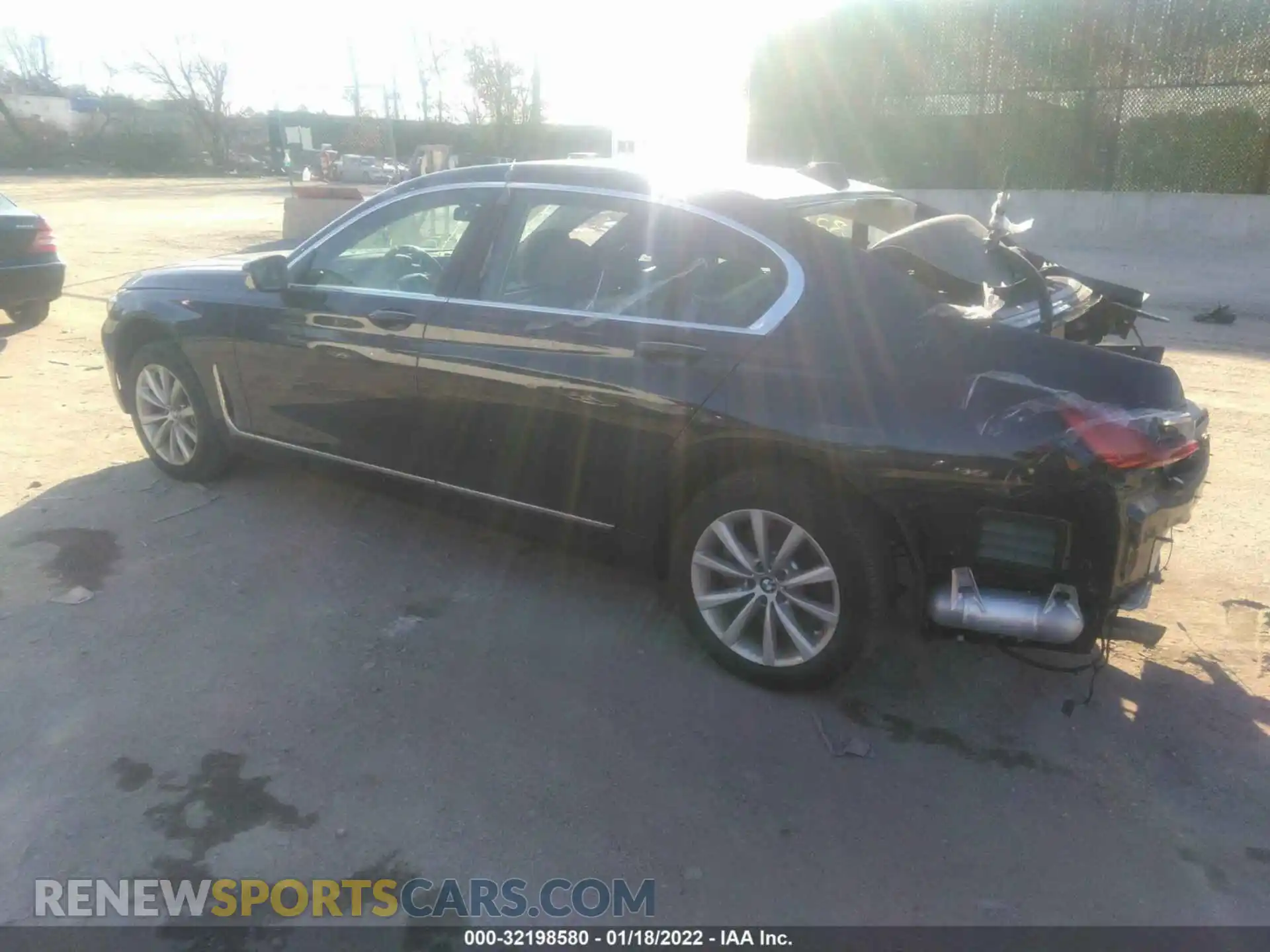 3 Photograph of a damaged car WBA7T4C06LCE15593 BMW 7 SERIES 2020