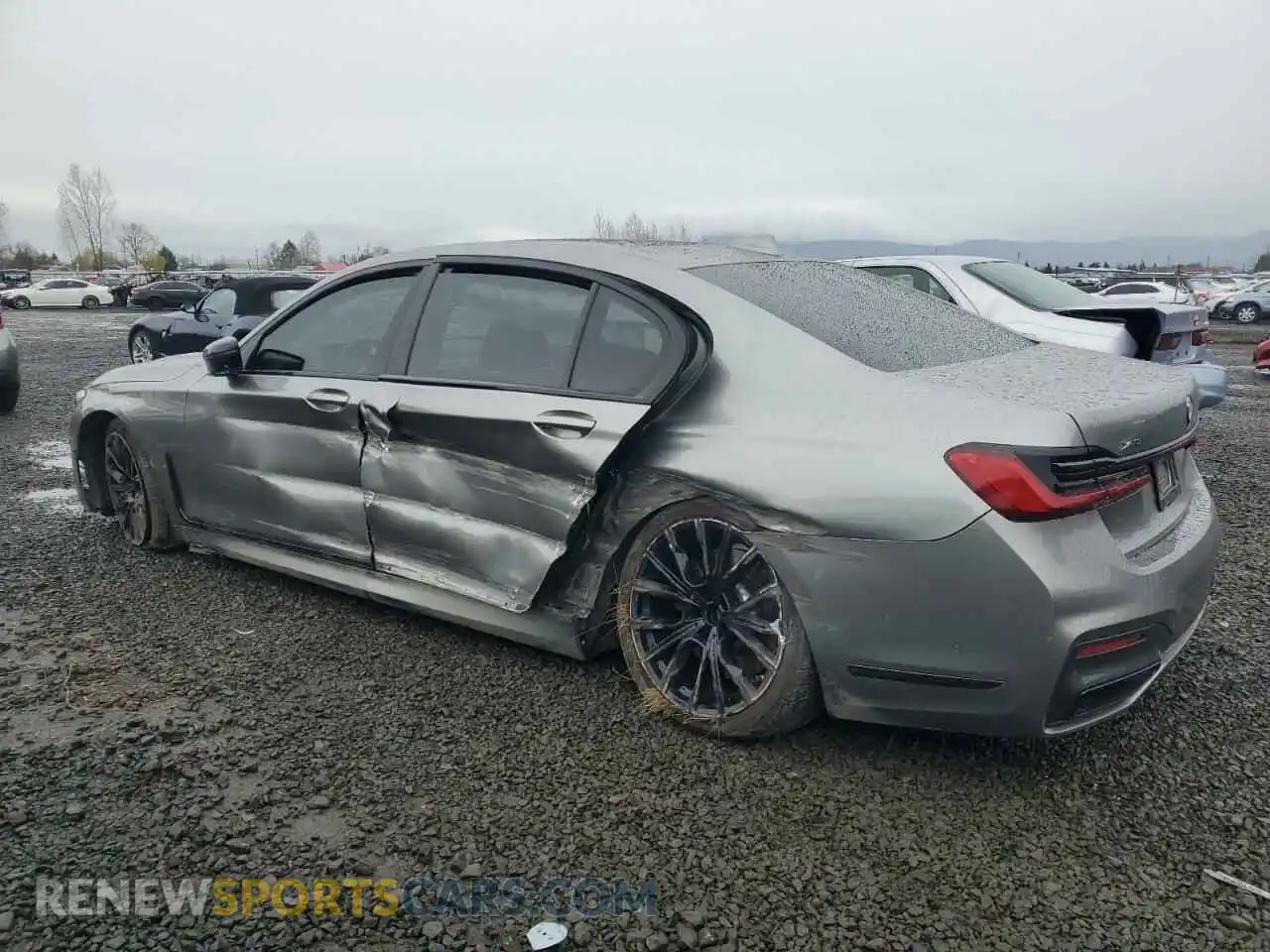 2 Photograph of a damaged car WBA7U2C00LGJ59975 BMW 7 SERIES 2020